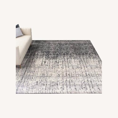 Used  Safavieh 5x8 Grey/Neutral Rug for sale on AptDeco