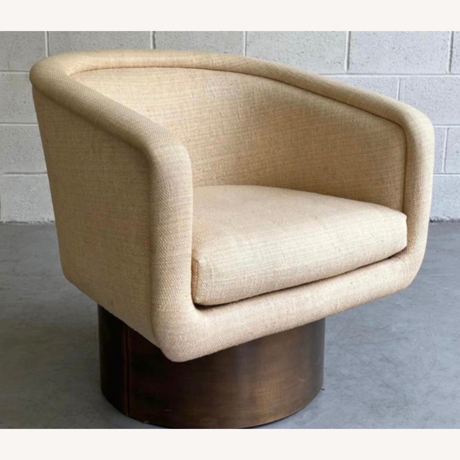 Leon Rosen 1970’s Swivel Armchair - image-1