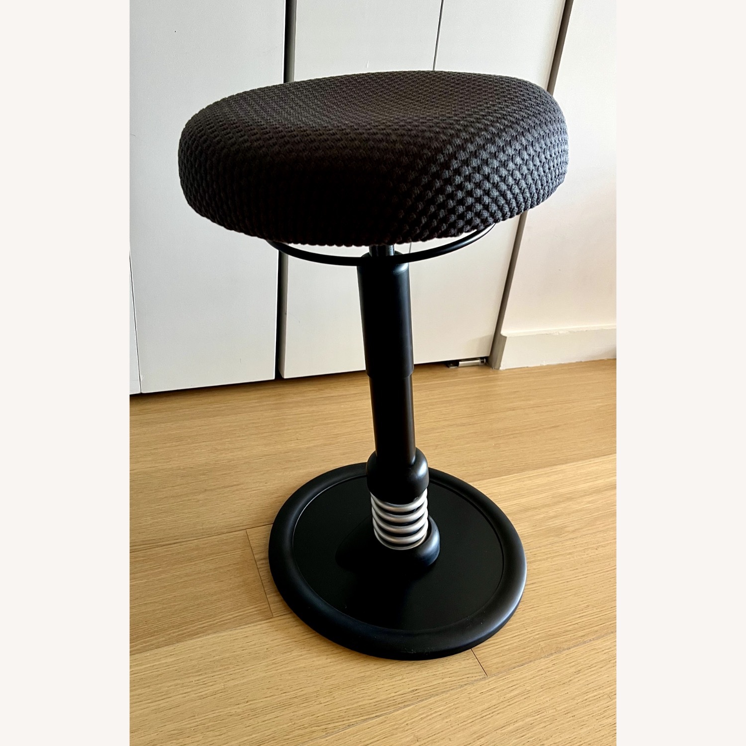 Sitmatic Pogo Standing Desk Stool - image-4