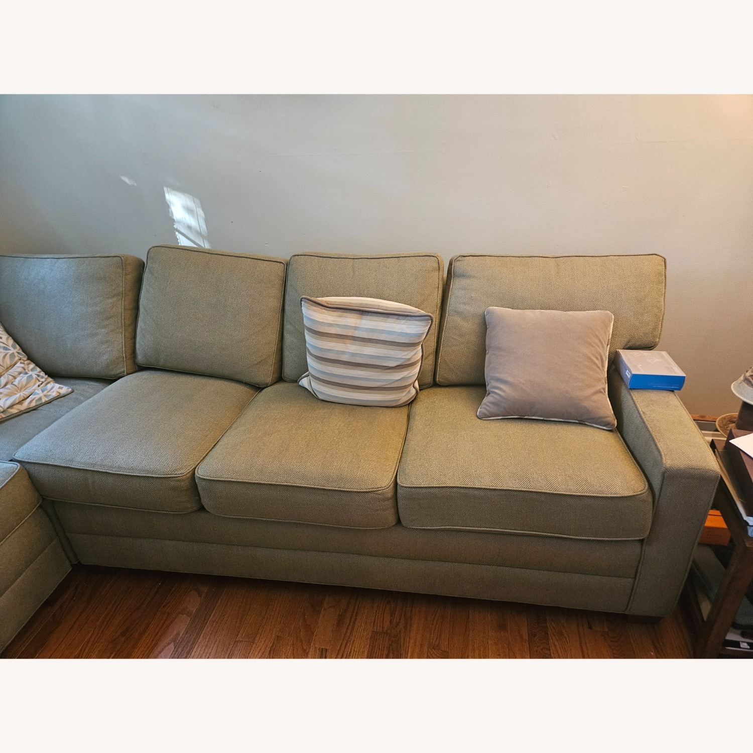 Ethan Allen Couch - AptDeco