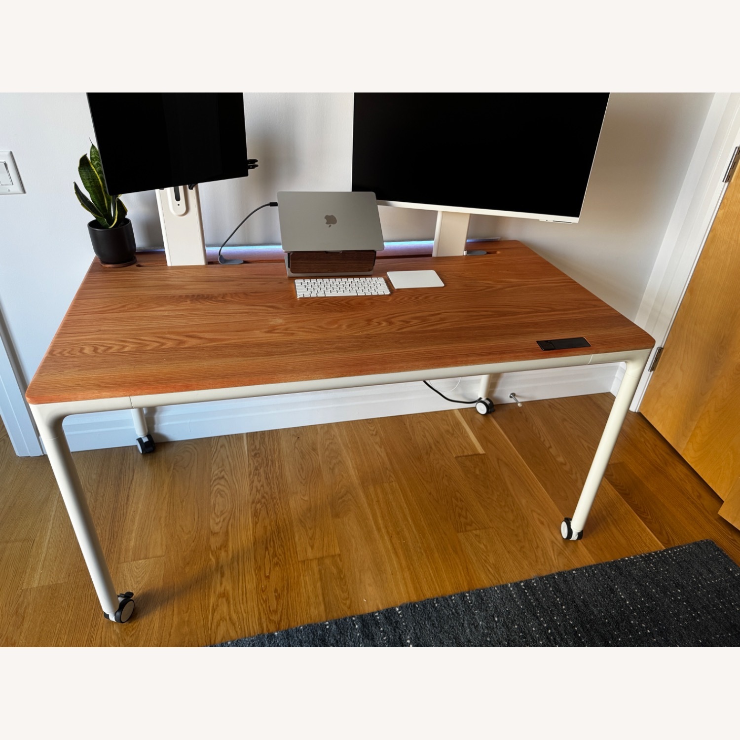 Beflo Smart Adjustable Sit Stand Desk & Setup - image-2
