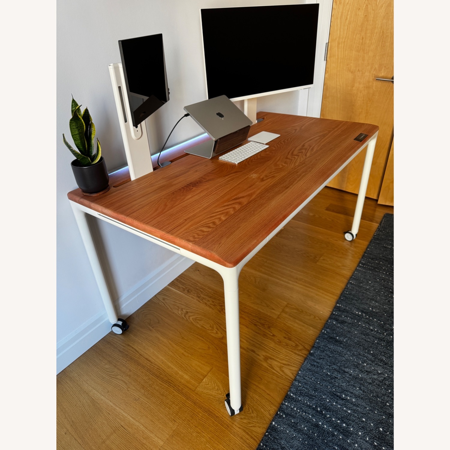 Beflo Smart Adjustable Sit Stand Desk & Setup - image-1