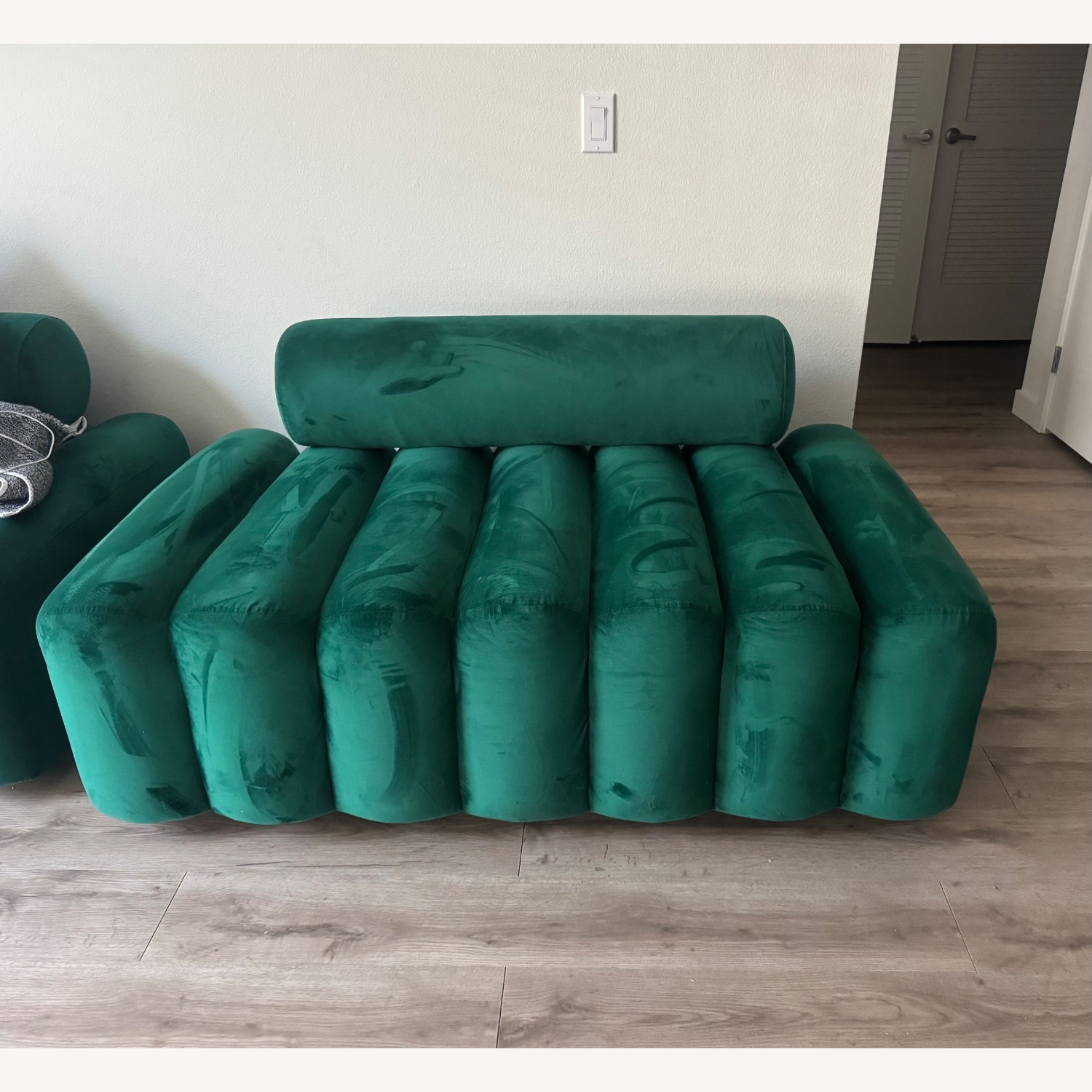 Green conversation. - image-1