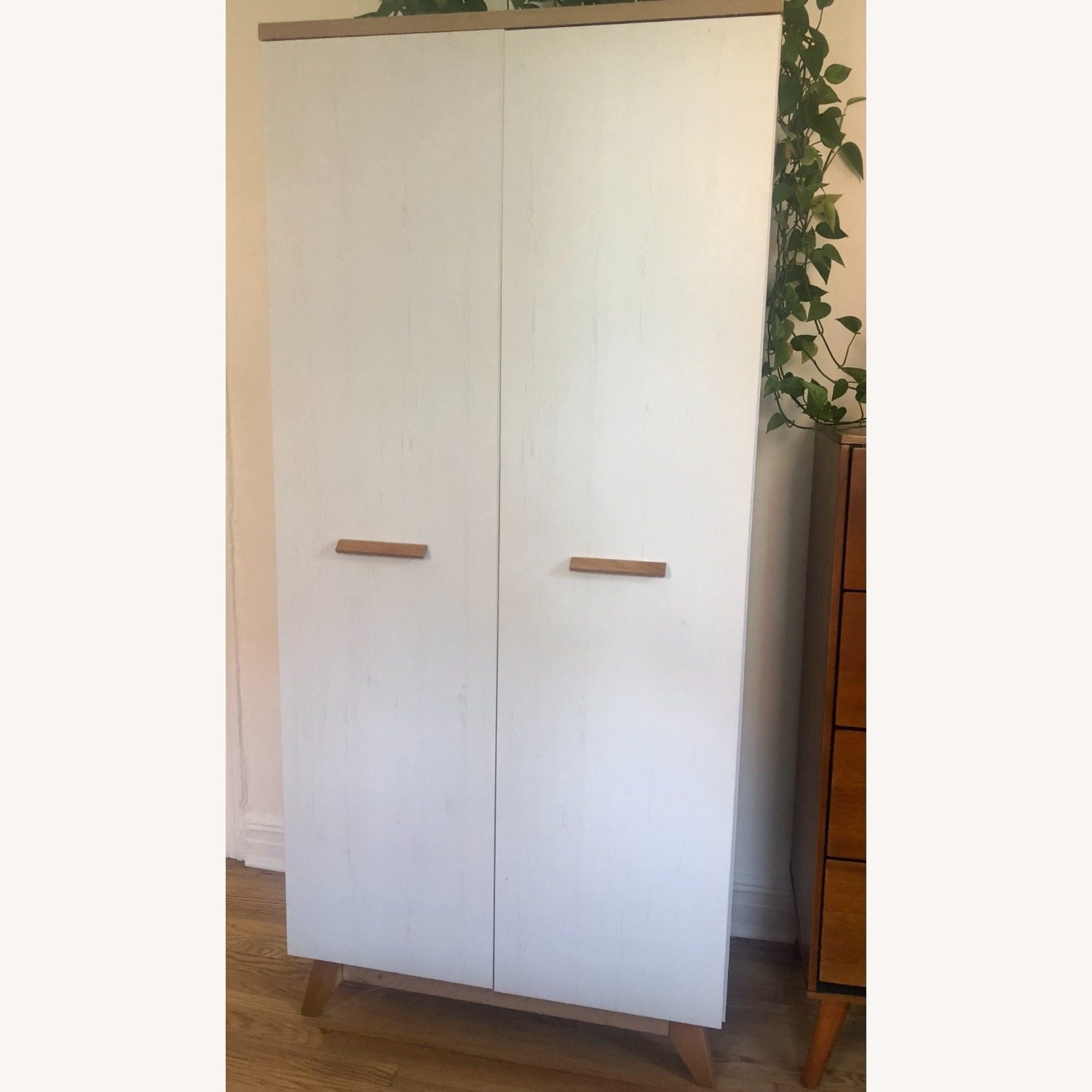 VBChome Modern Armoire - image-1