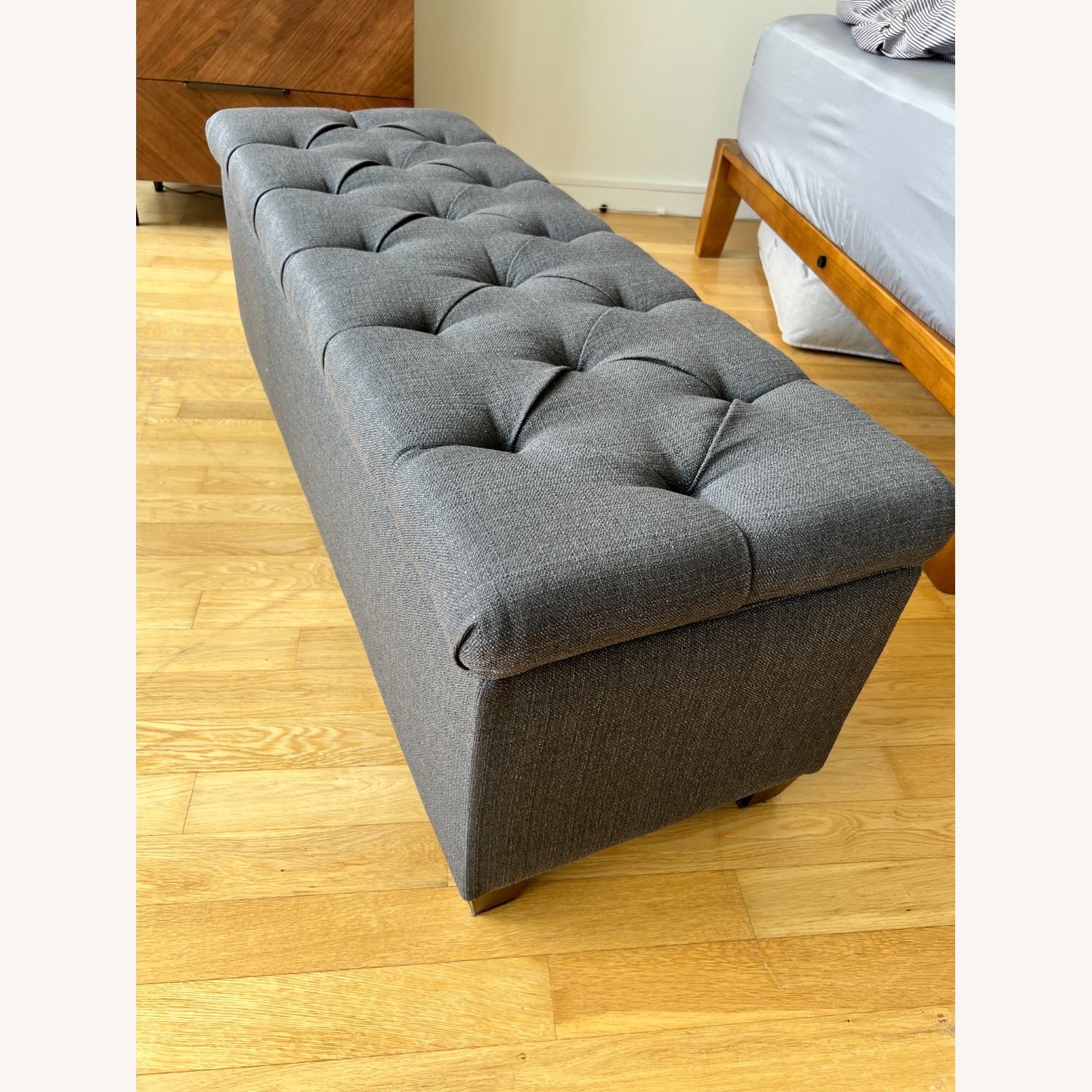 Upholstered Shoe Storage Bench – 18 Compartments - image-1