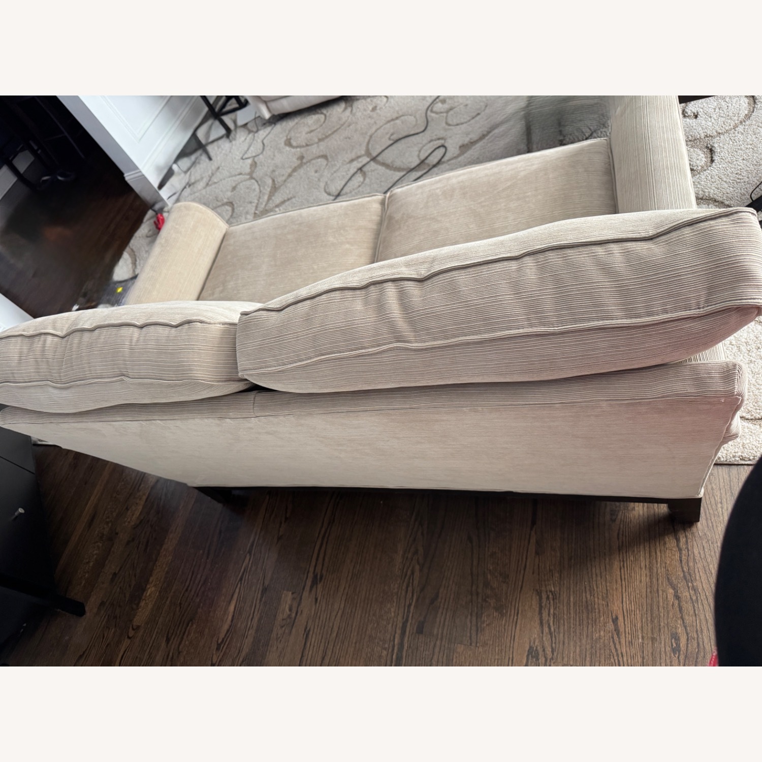 Broyhill Loveseat - image-5