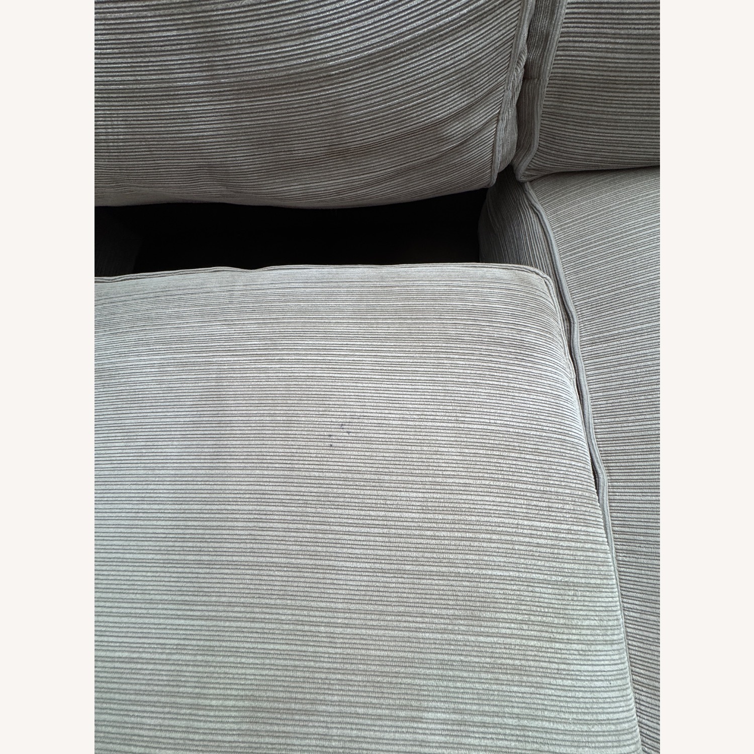 Broyhill Sofa - image-5