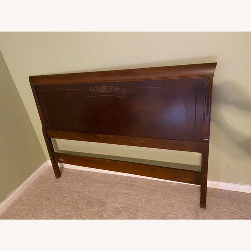 Used Antique Mahagony Full-sized Bed for sale on AptDeco