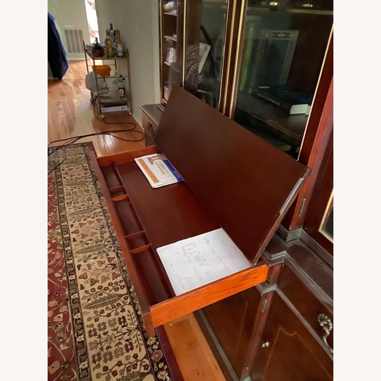 China cabinet/Curio Cabinet - image-4