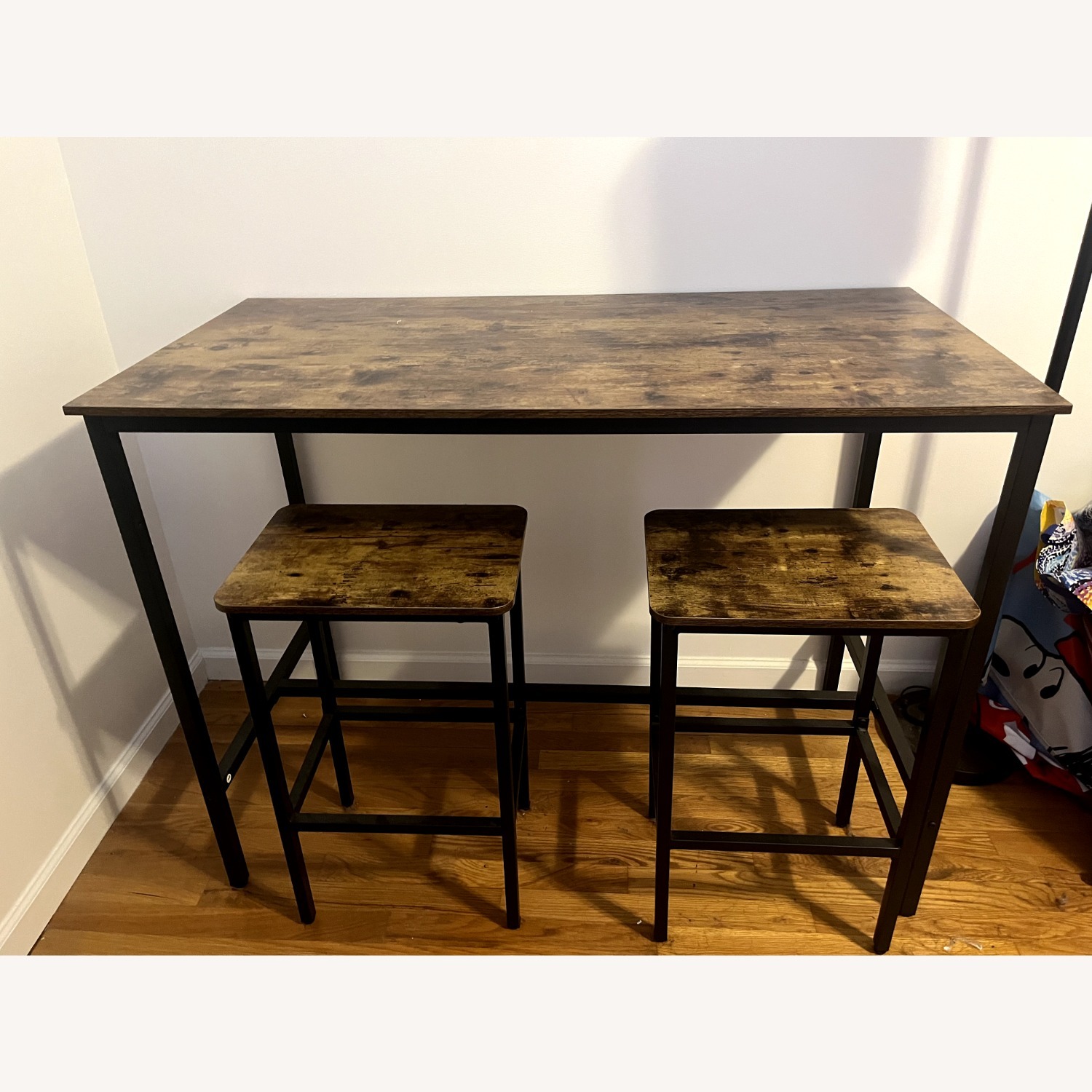 Dining Table with Bar Stools - image-1