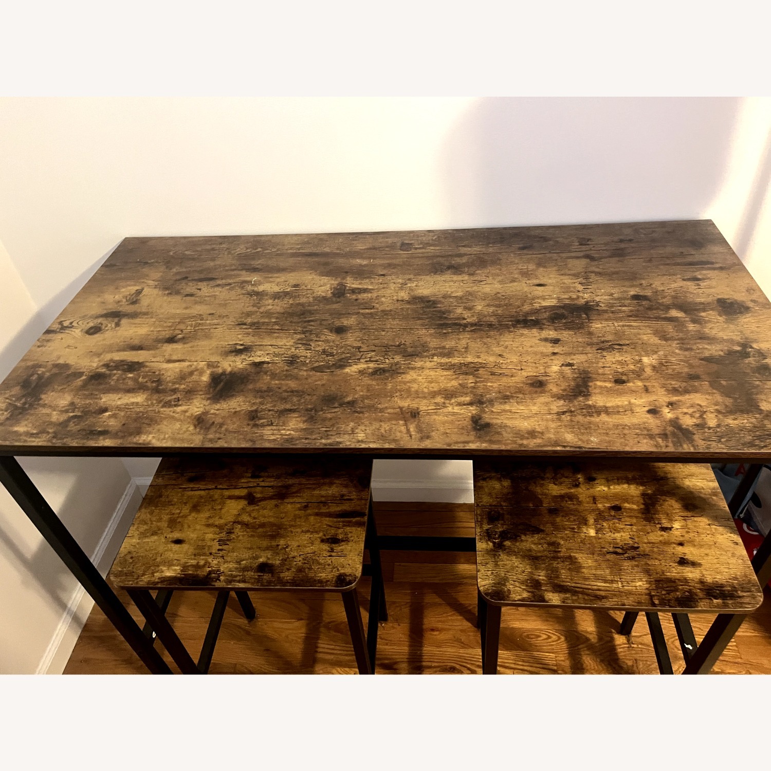 Dining Table with Bar Stools - image-3