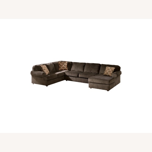 Used Vista 3-Piece Sectional with Chaise for sale on AptDeco