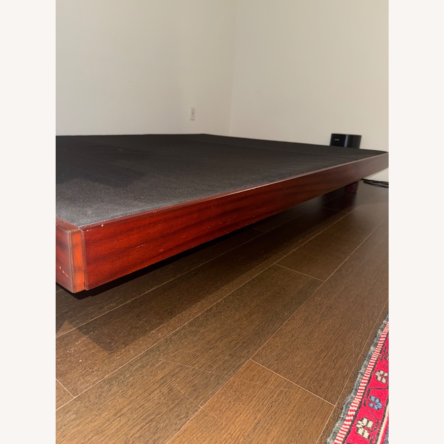 Charles P. Rogers Queen Bed - image-4