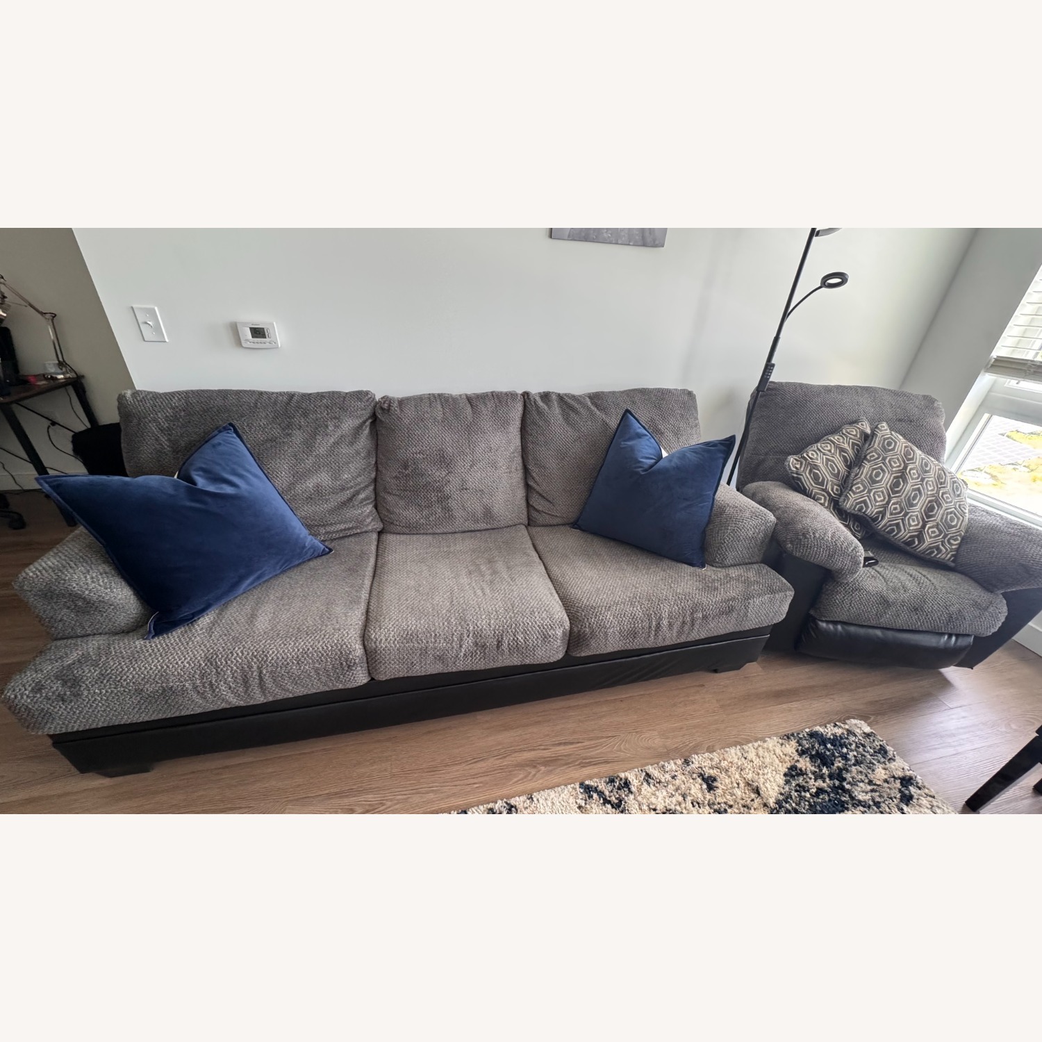 Three-seat Sofa - image-4