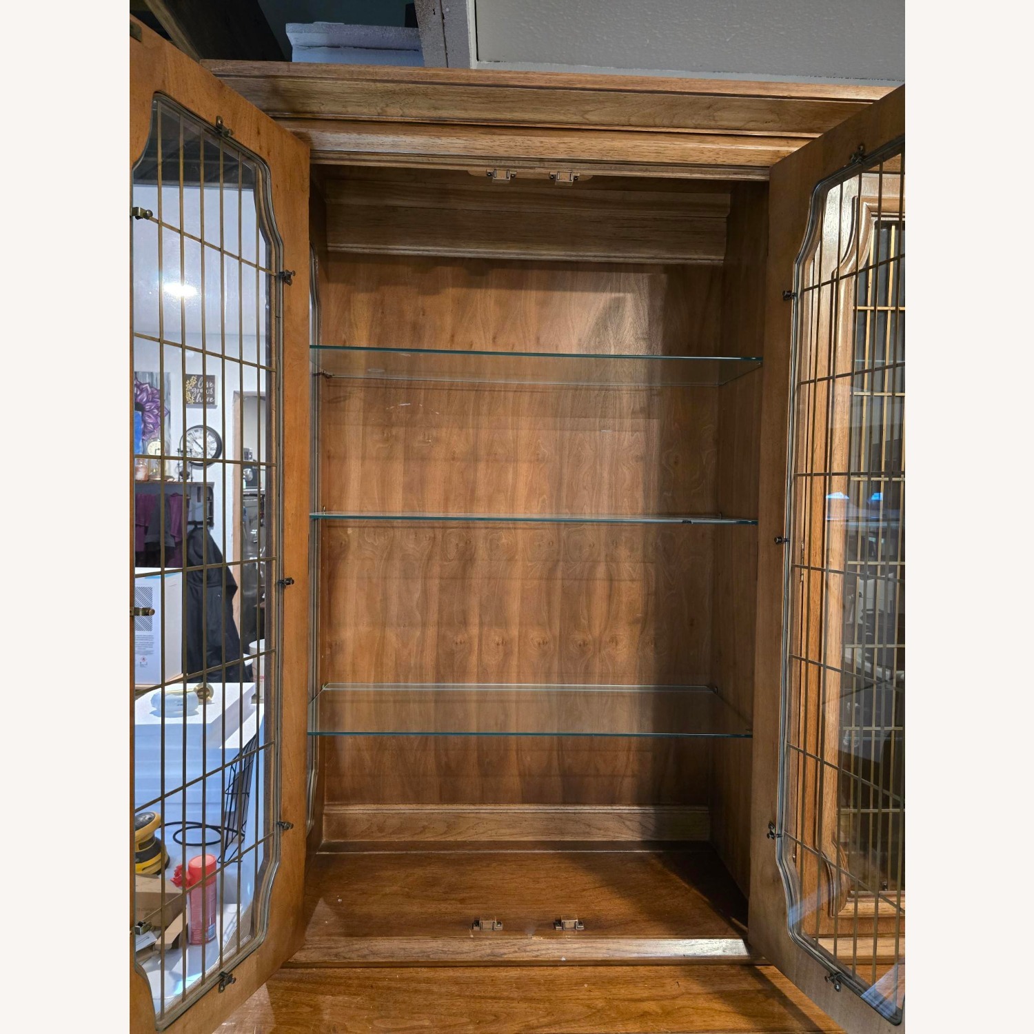 Thomasville 1970 Hutch - image-3