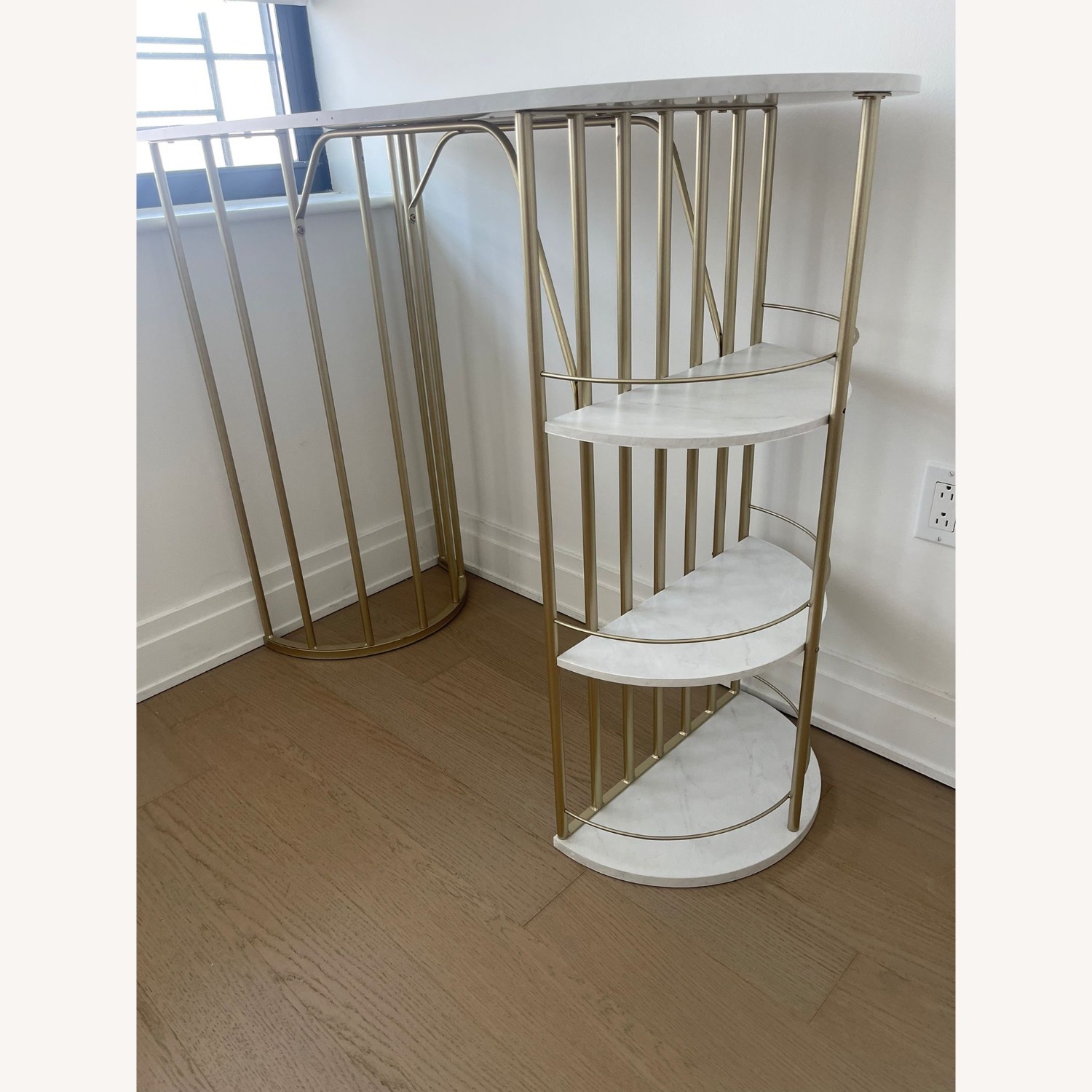 Glamour Bar Tables With Bar Stools - image-5