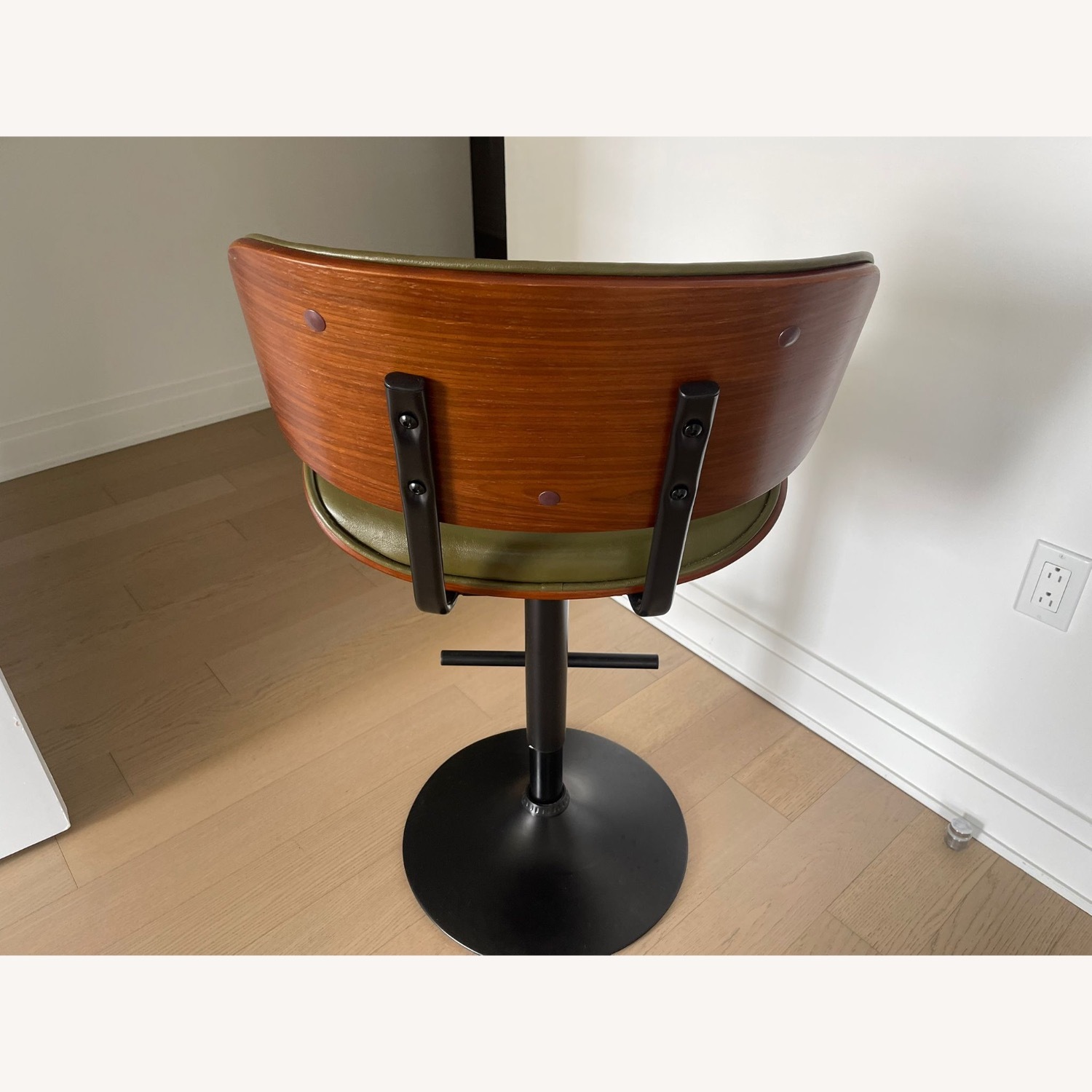 Olive-Green Comfortable Bar Stools (2x) - image-2