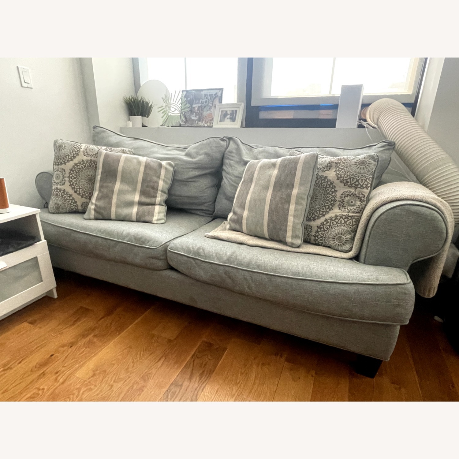 Casey Queen Loveseat Sleeper - image-3