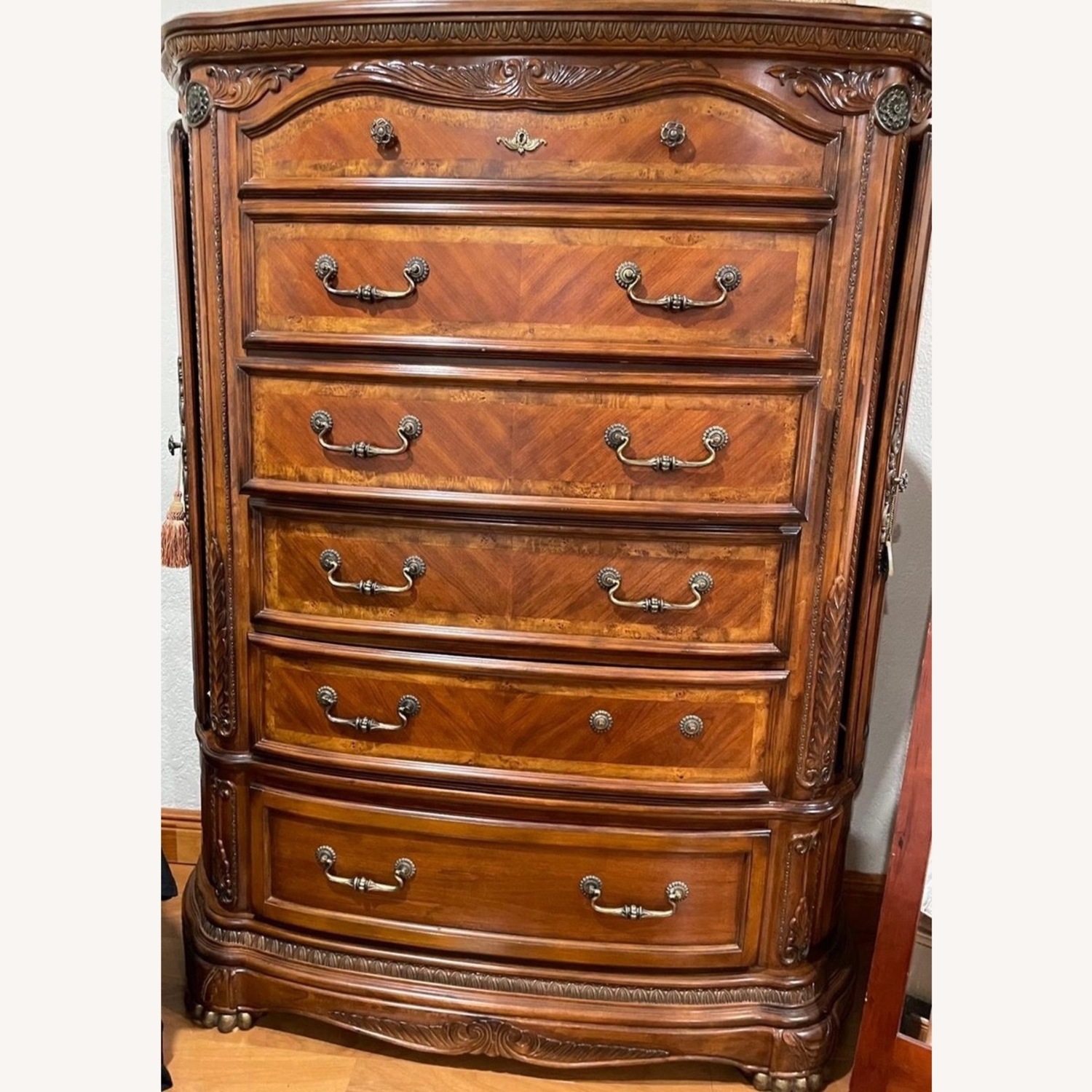 Michael Amini Cortina Gentleman’s Chest - image-3