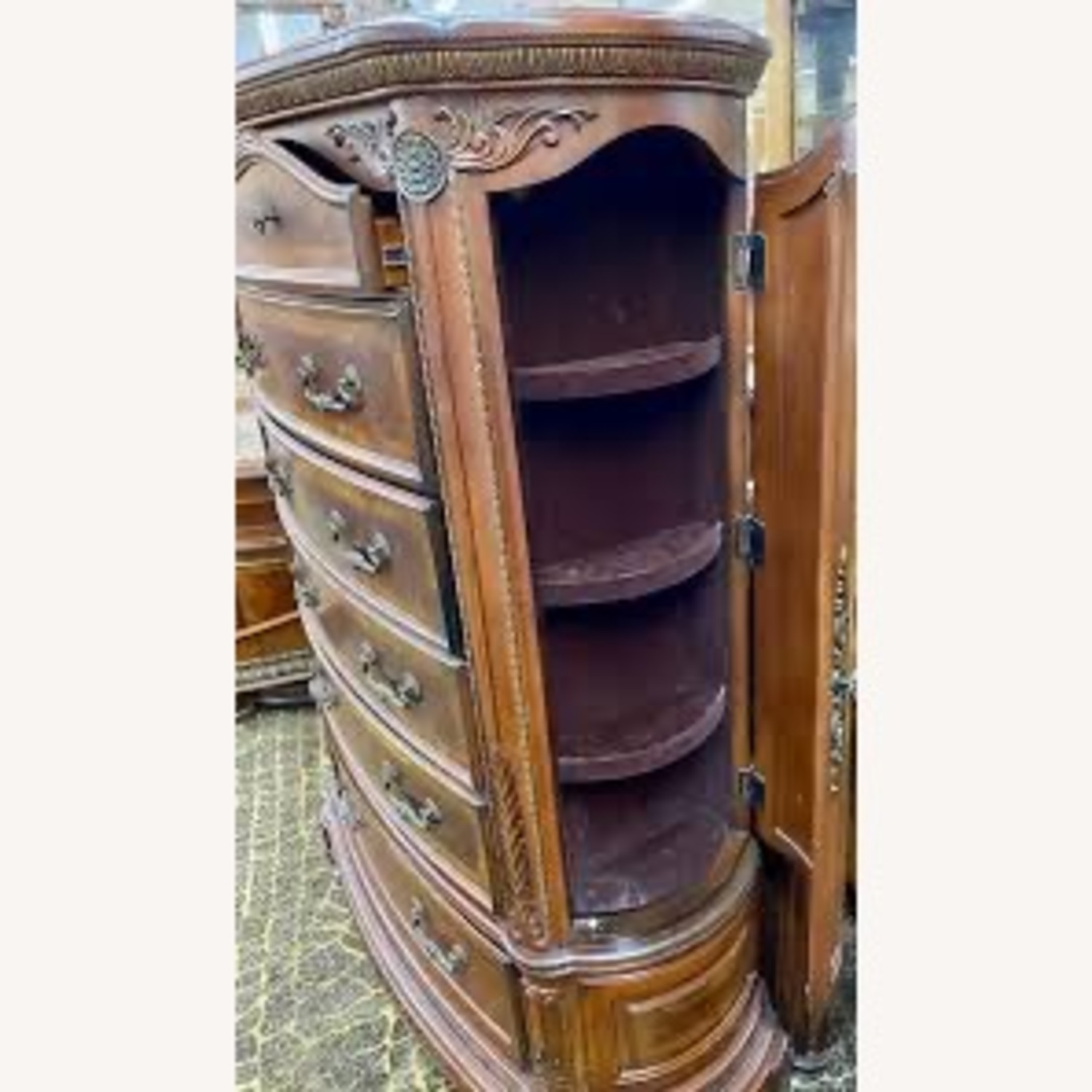 Michael Amini Cortina Gentleman’s Chest - image-2