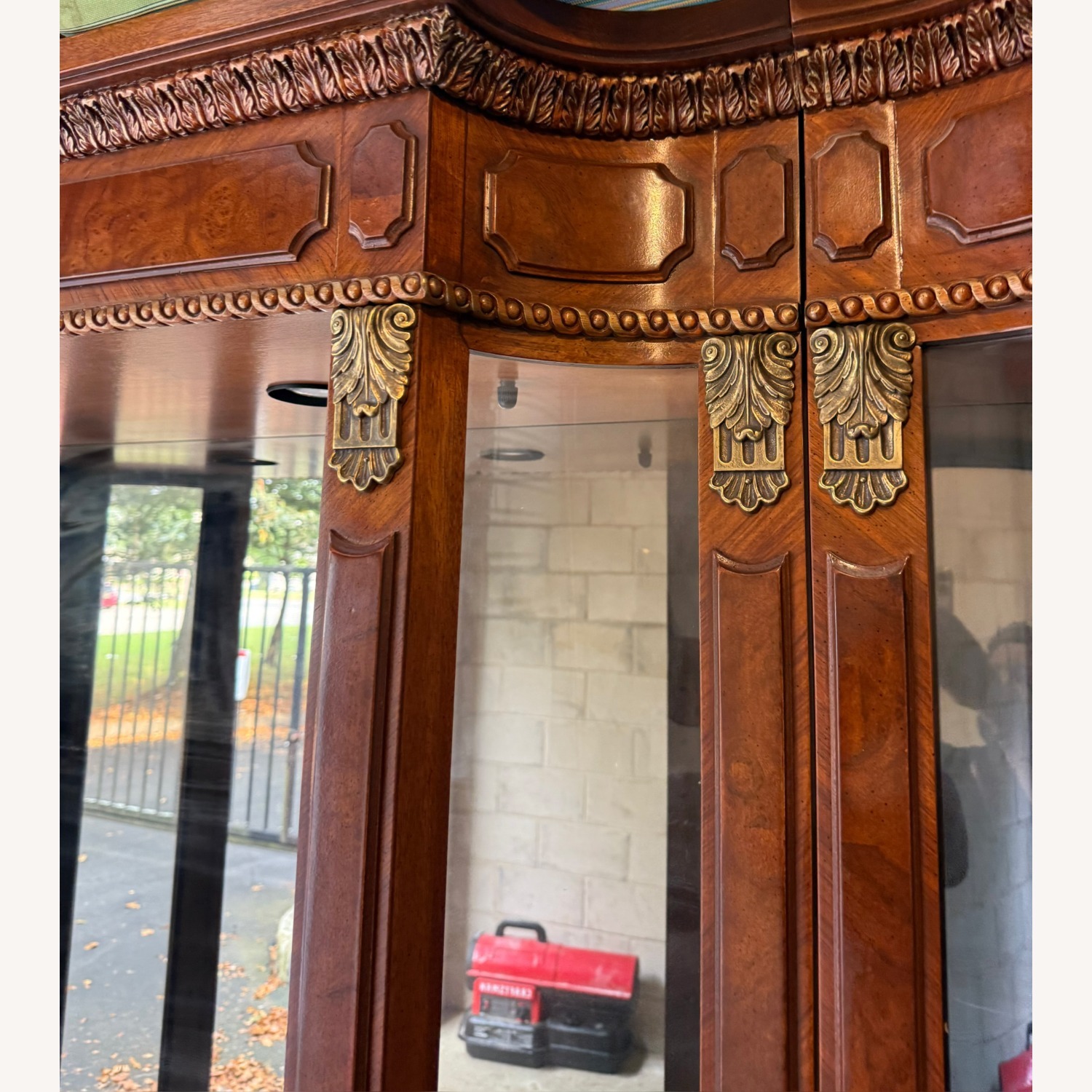 Henredon Illuminated Cabinet - image-4