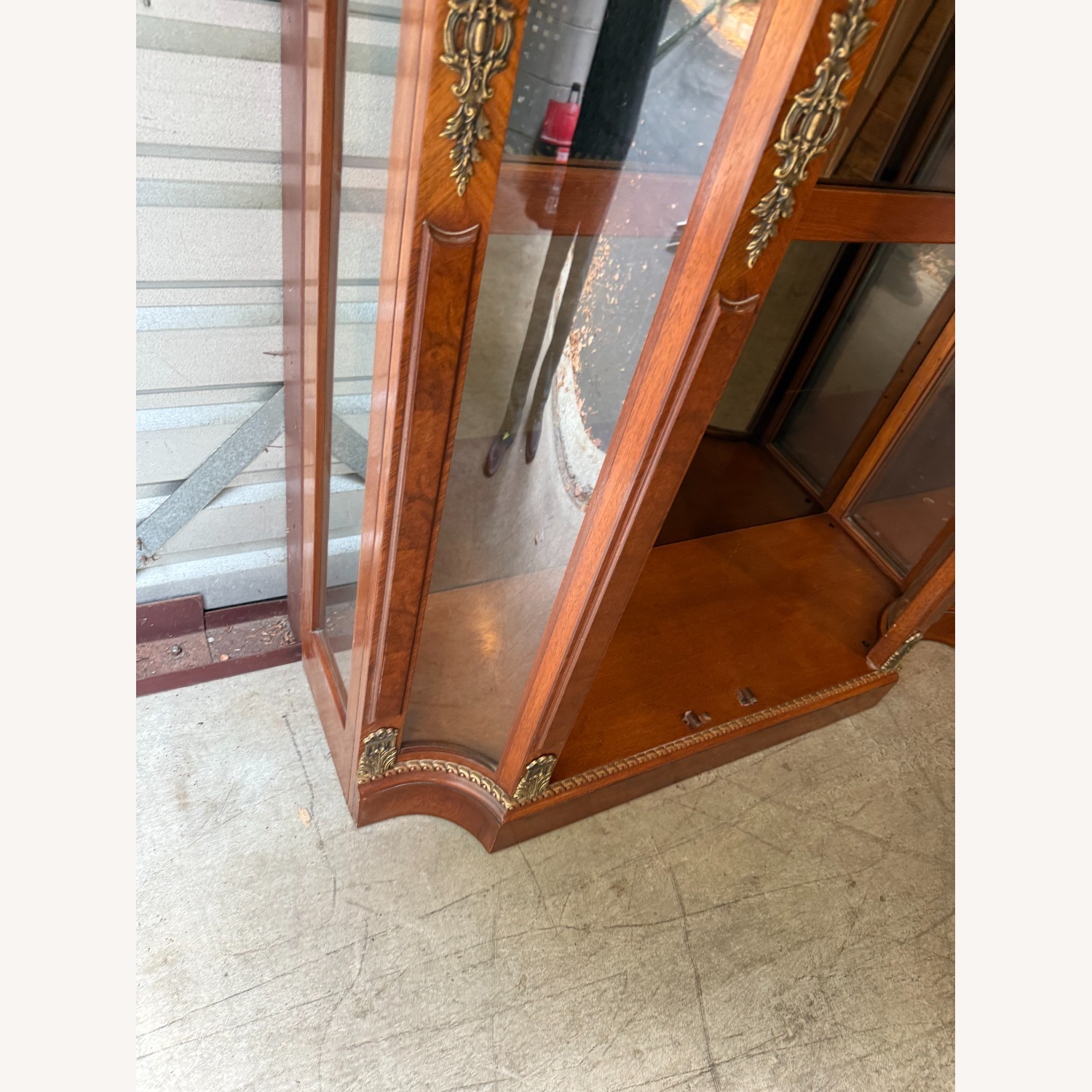 Henredon Illuminated Cabinet - image-3