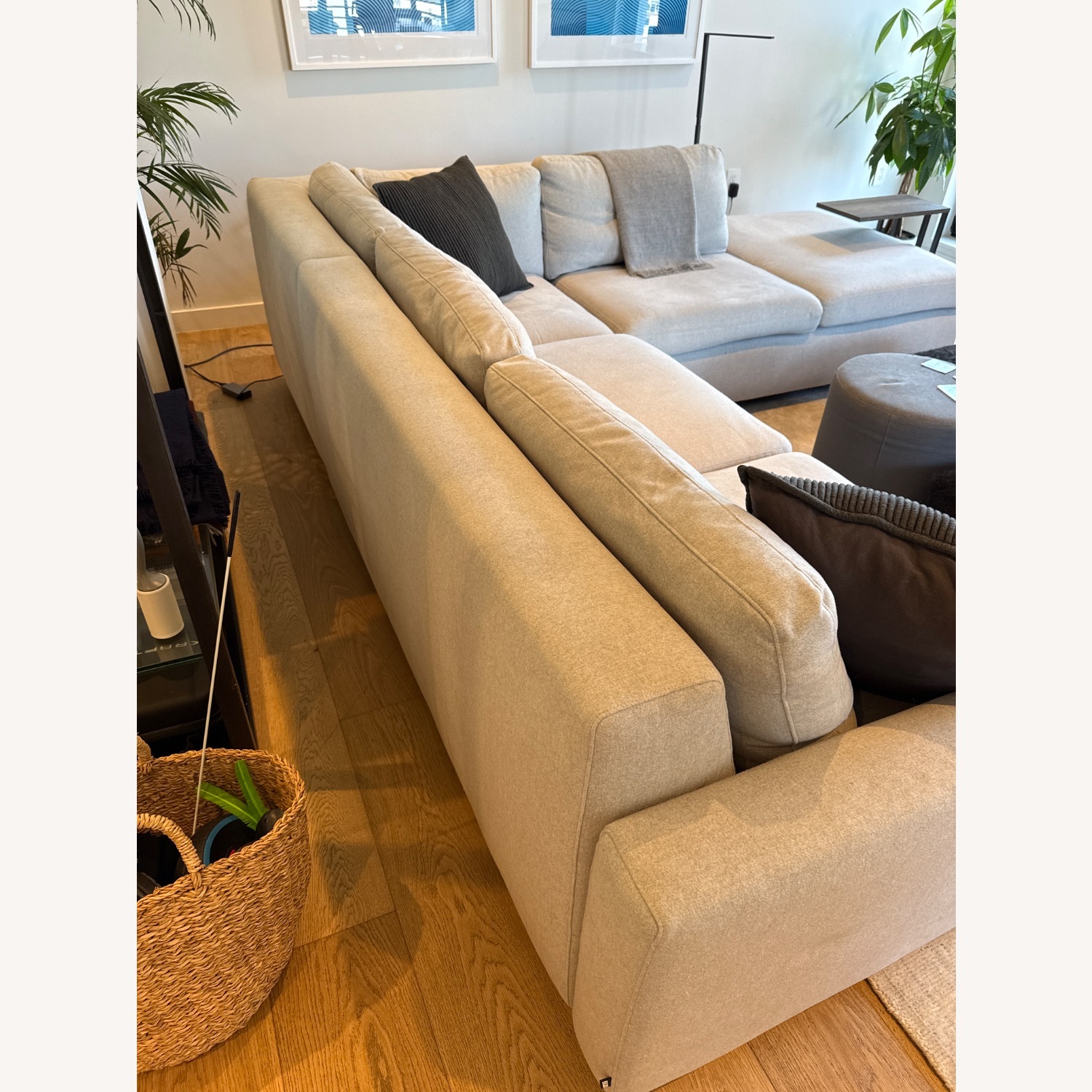 EQ3 Reva Sectional - image-4