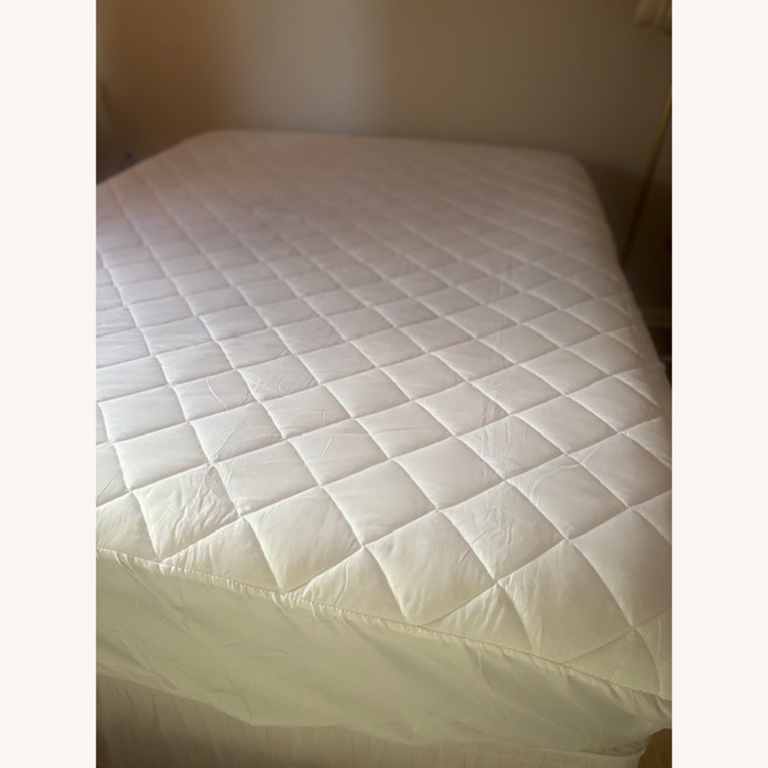 Turn-Key Queen Bed - image-2