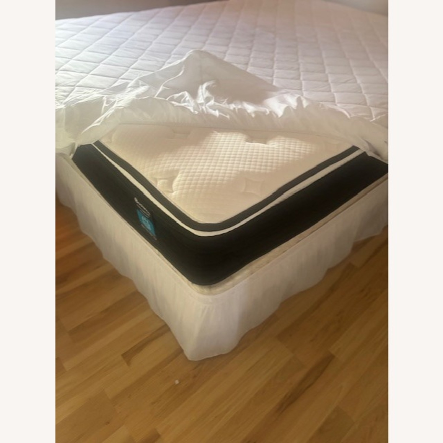 Turn-Key Queen Bed - image-3