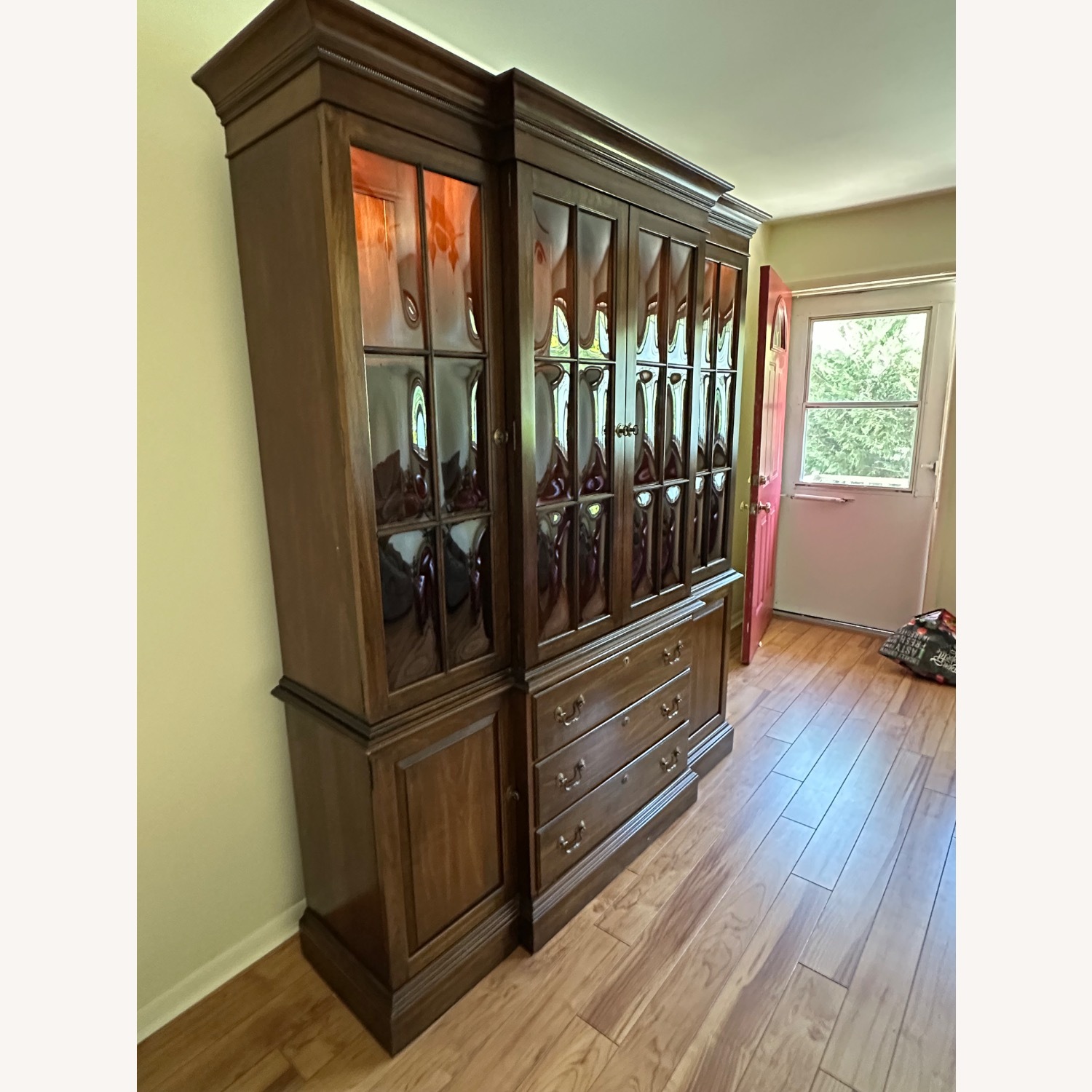 Ethan Allen Vintage Georgian Court Breakfront  - image-12