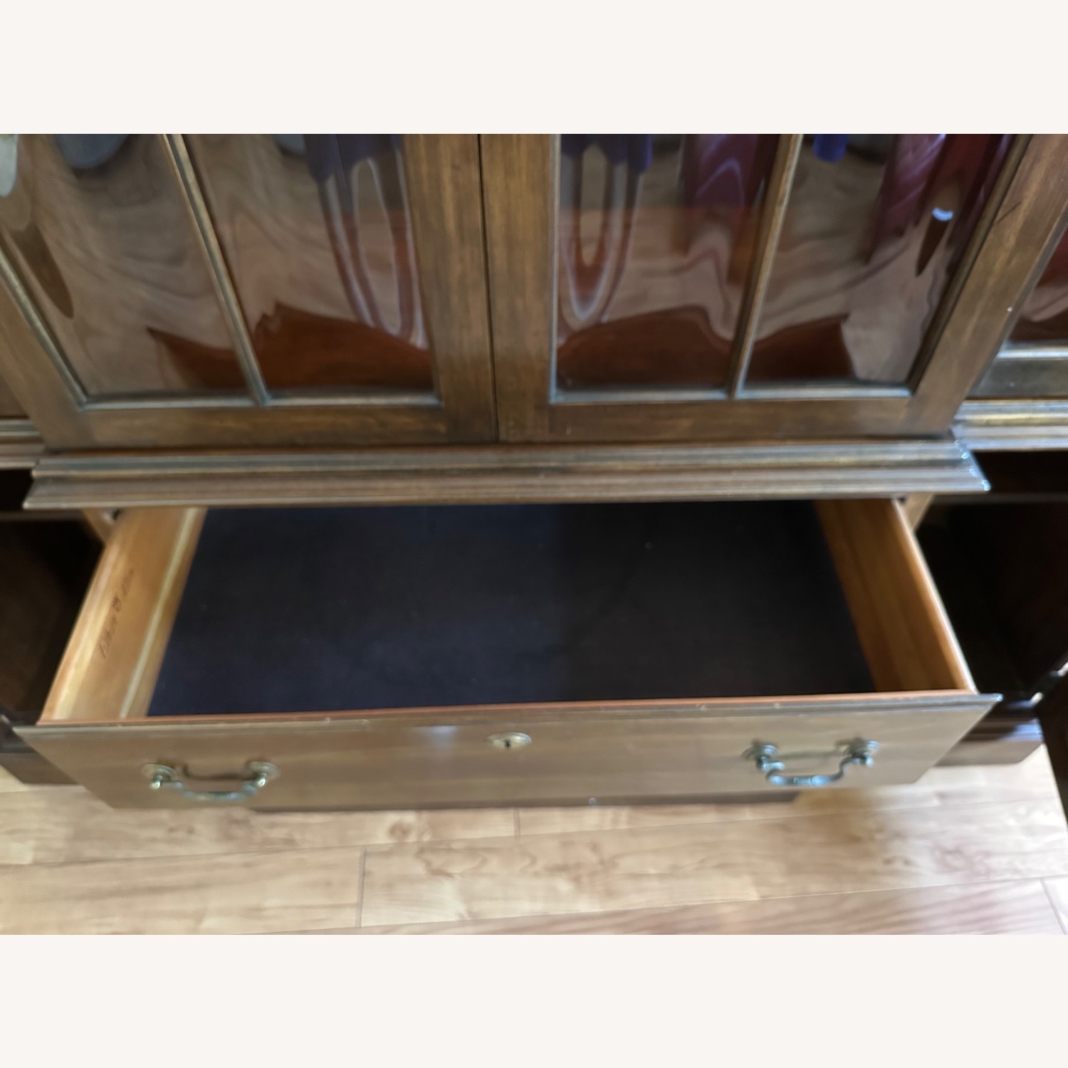 Ethan Allen Vintage Georgian Court Breakfront  - image-8