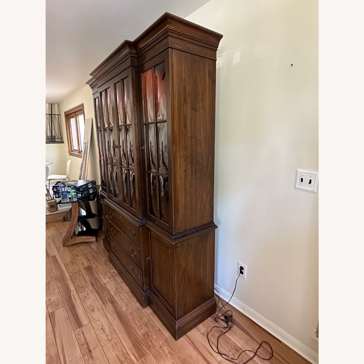 Ethan Allen Vintage Georgian Court Breakfront  - image-11