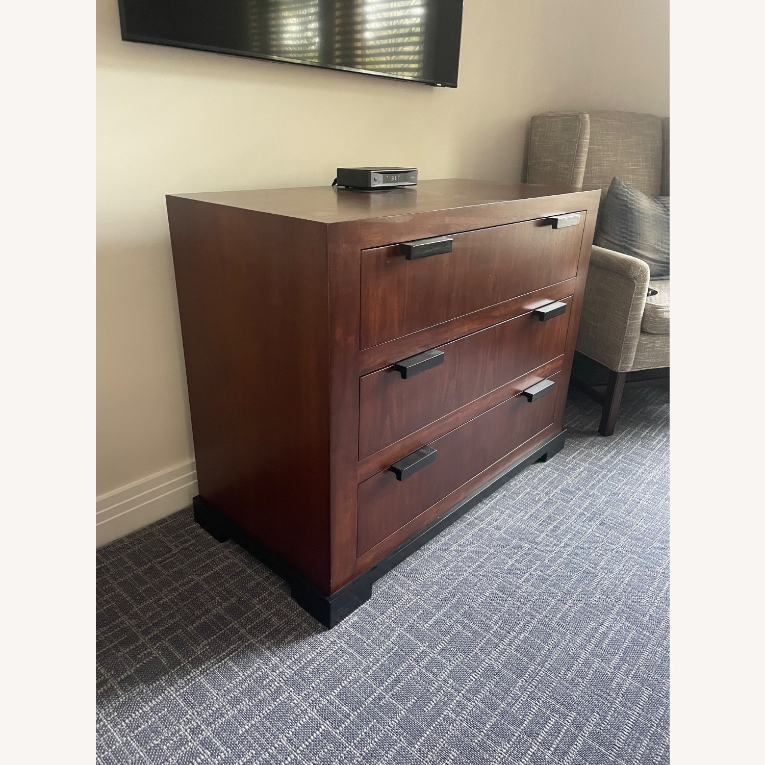 3 Drawer Dresser - image-2