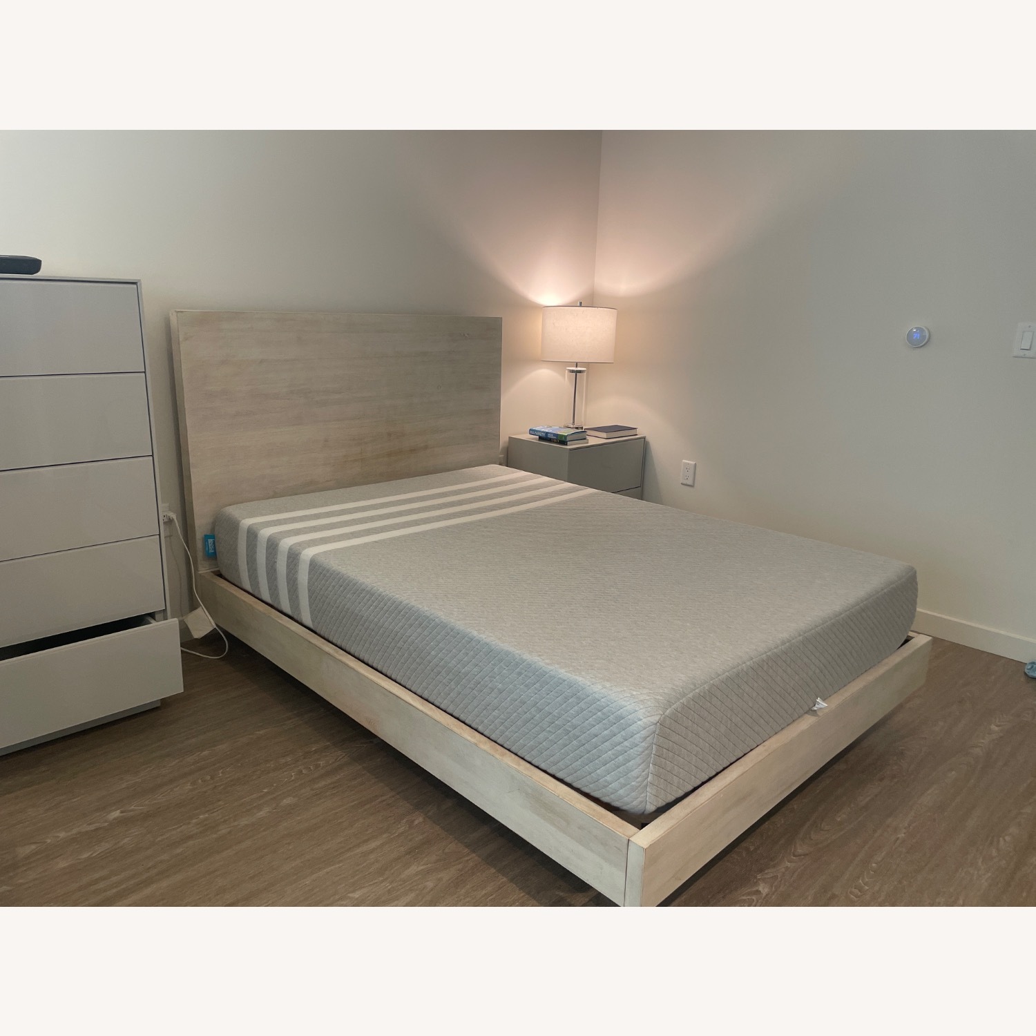 Pottery Barn Cayman Bed and Headboard (Full) - image-2