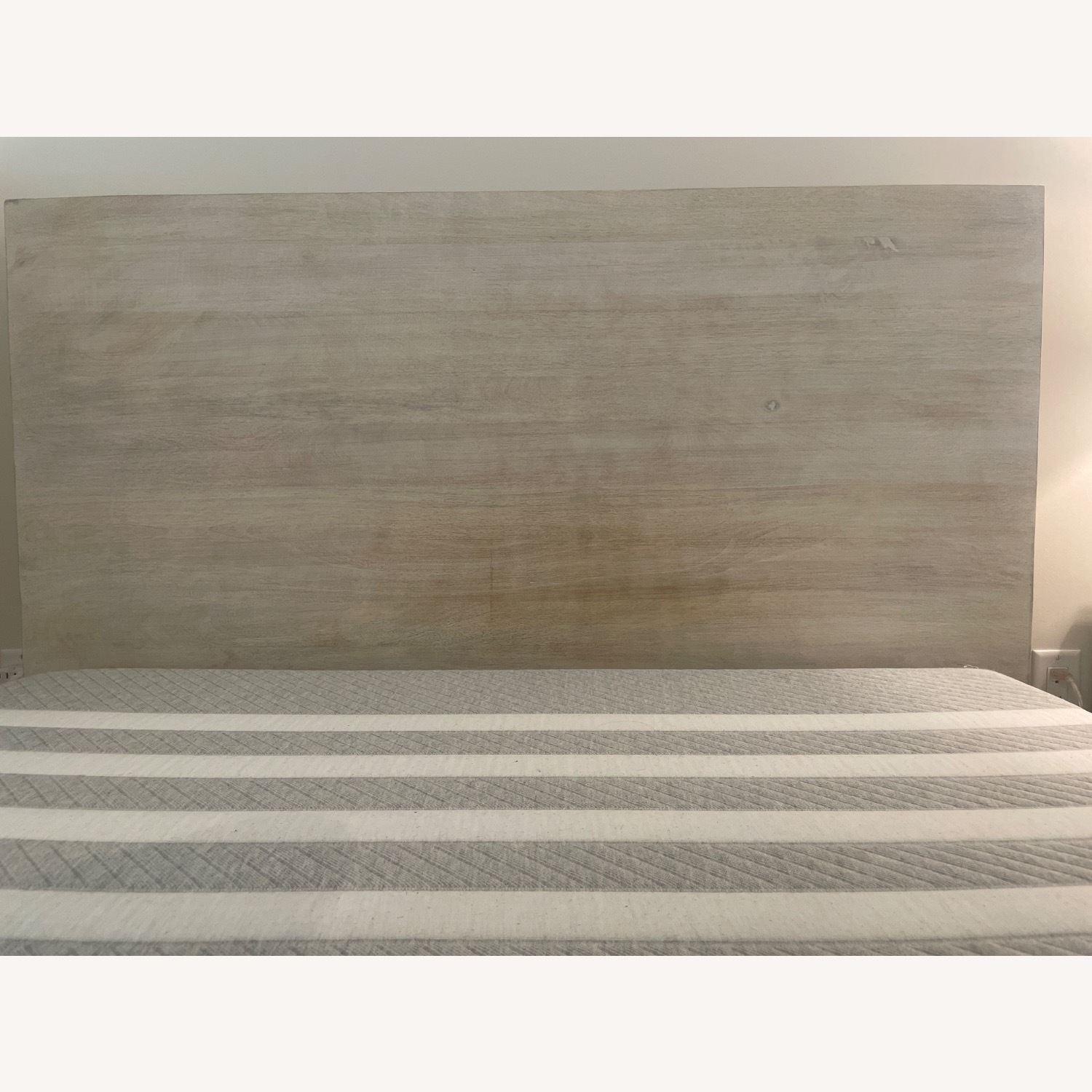 Pottery Barn Cayman Bed and Headboard (Full) - image-4