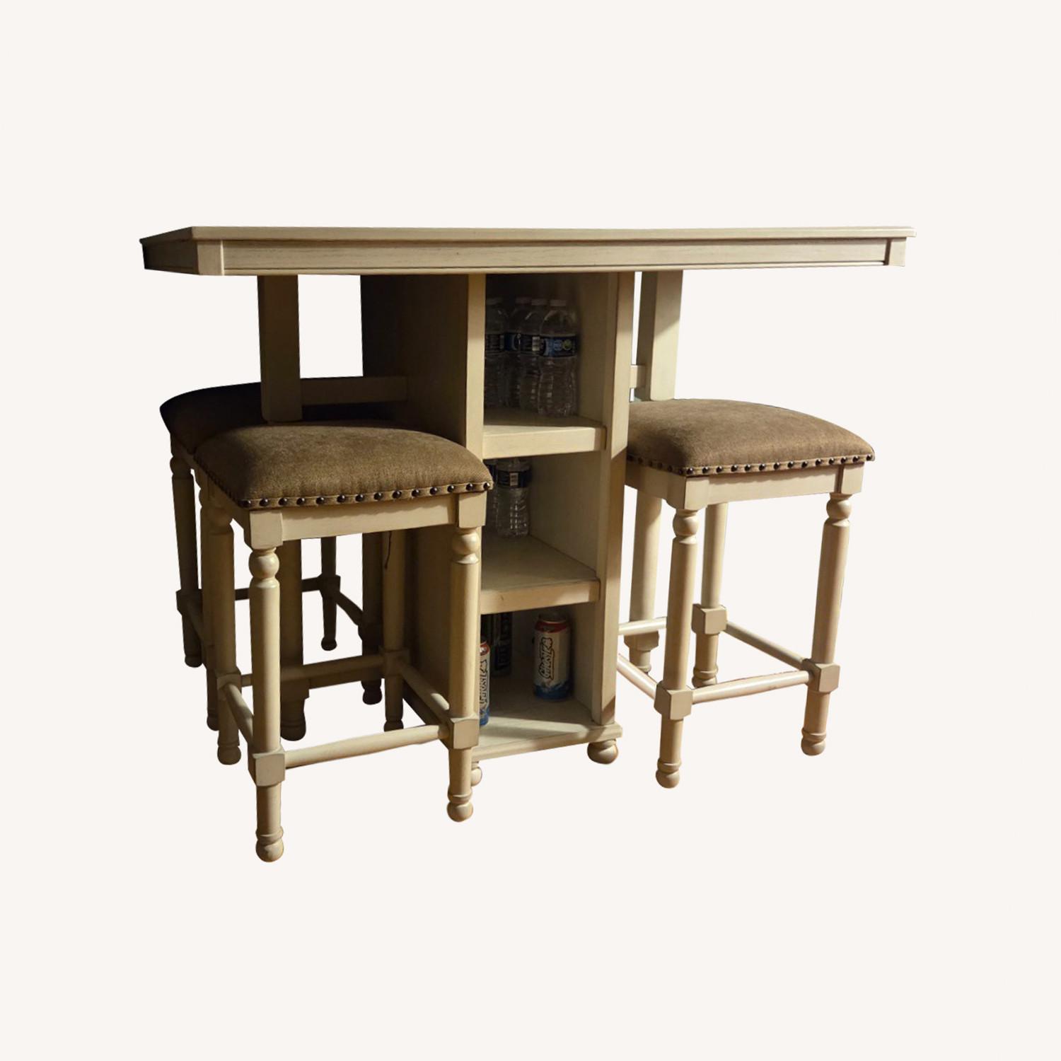 Sunny Table - image-0