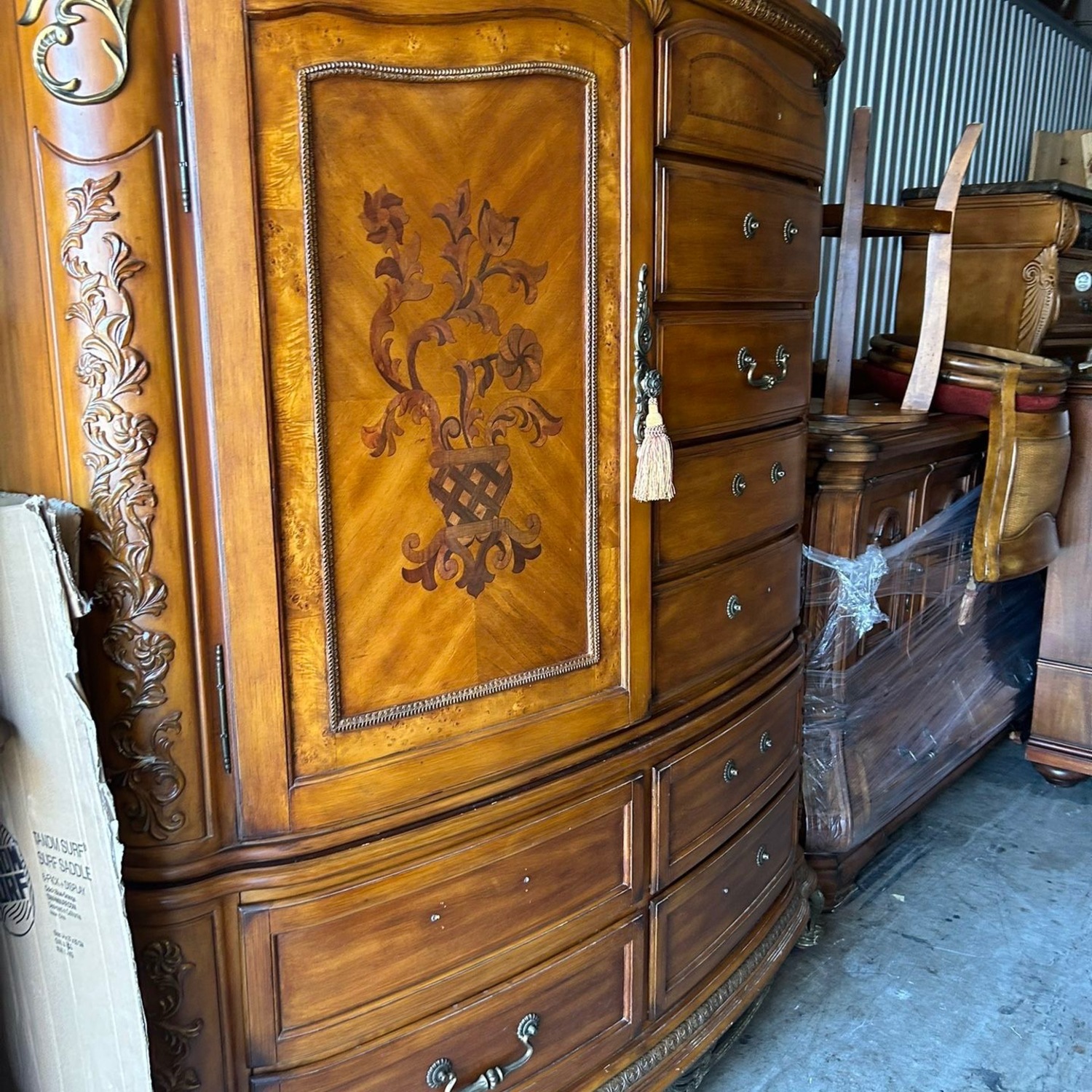 Michael Amini Venetian Gentleman’s Chest - image-2