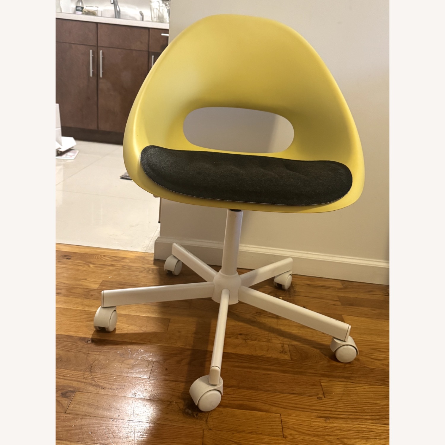 Revolving Office Chair - image-1