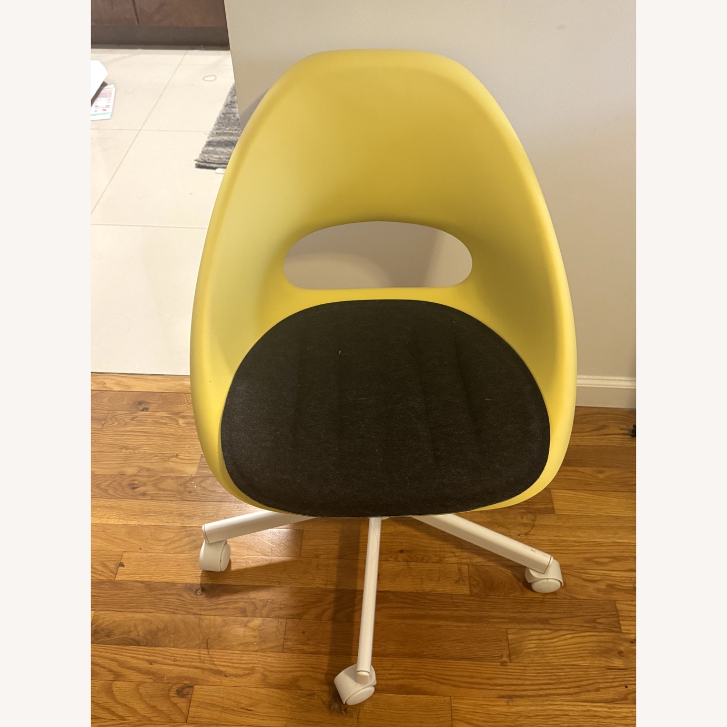 Revolving Office Chair - image-2