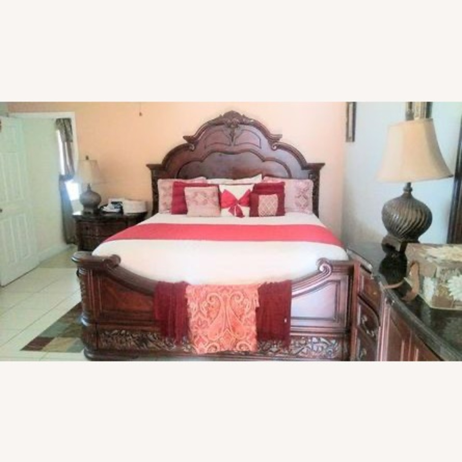 Michael Amini Excelsior King Size Bedframe - image-3