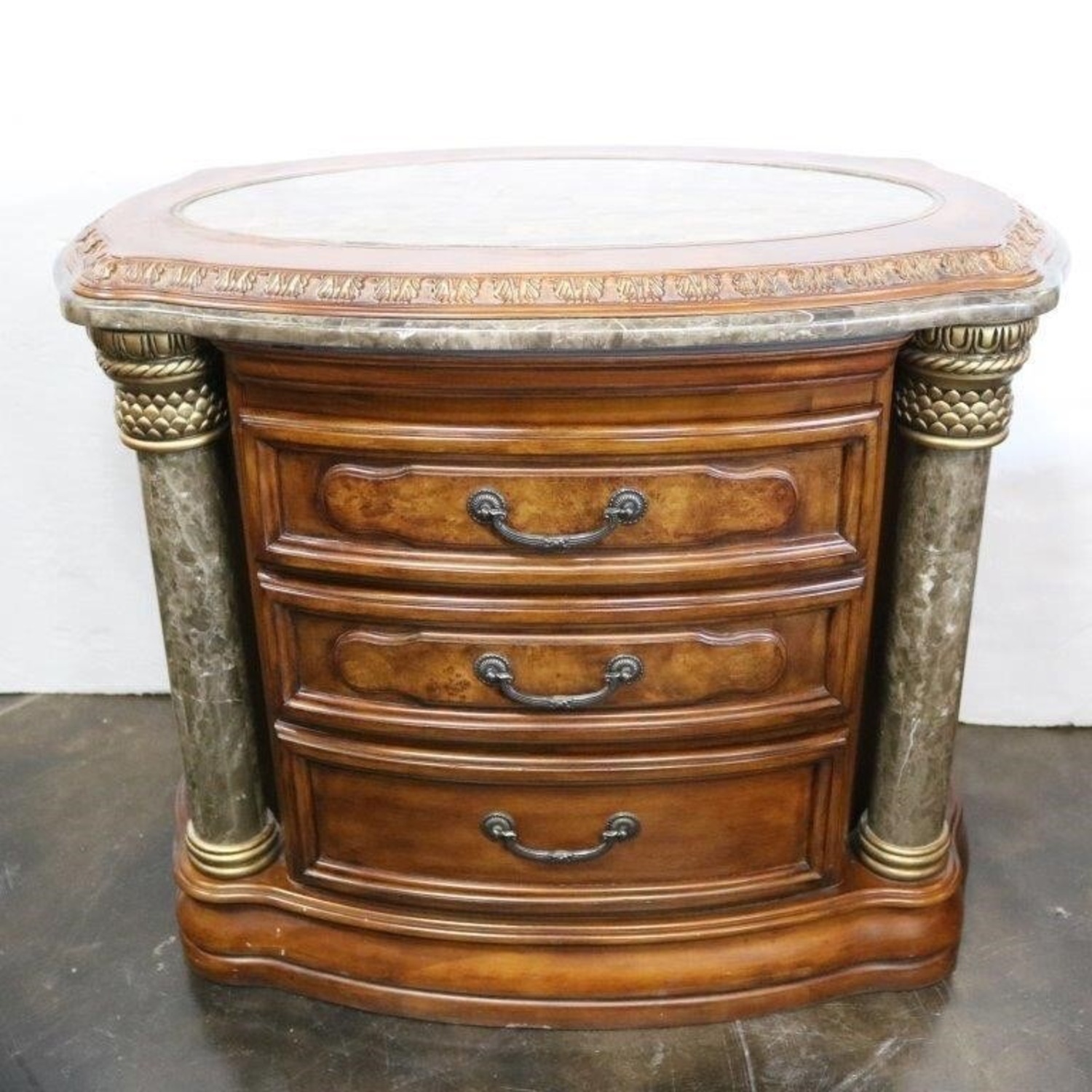 Pair of Michael Amini Torino Nightstands - image-2