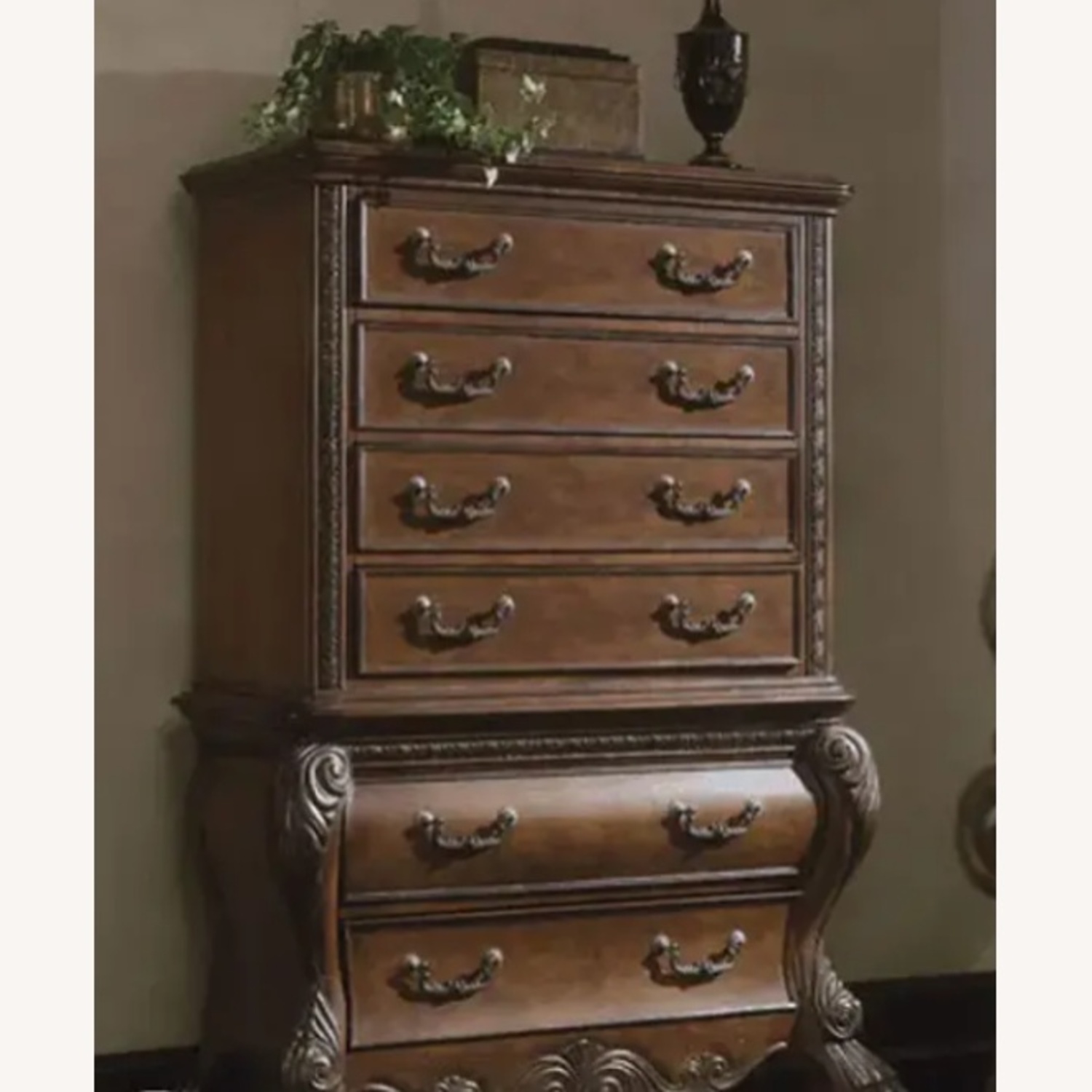 Michael Amini Eden Gentleman’s Chest - image-4