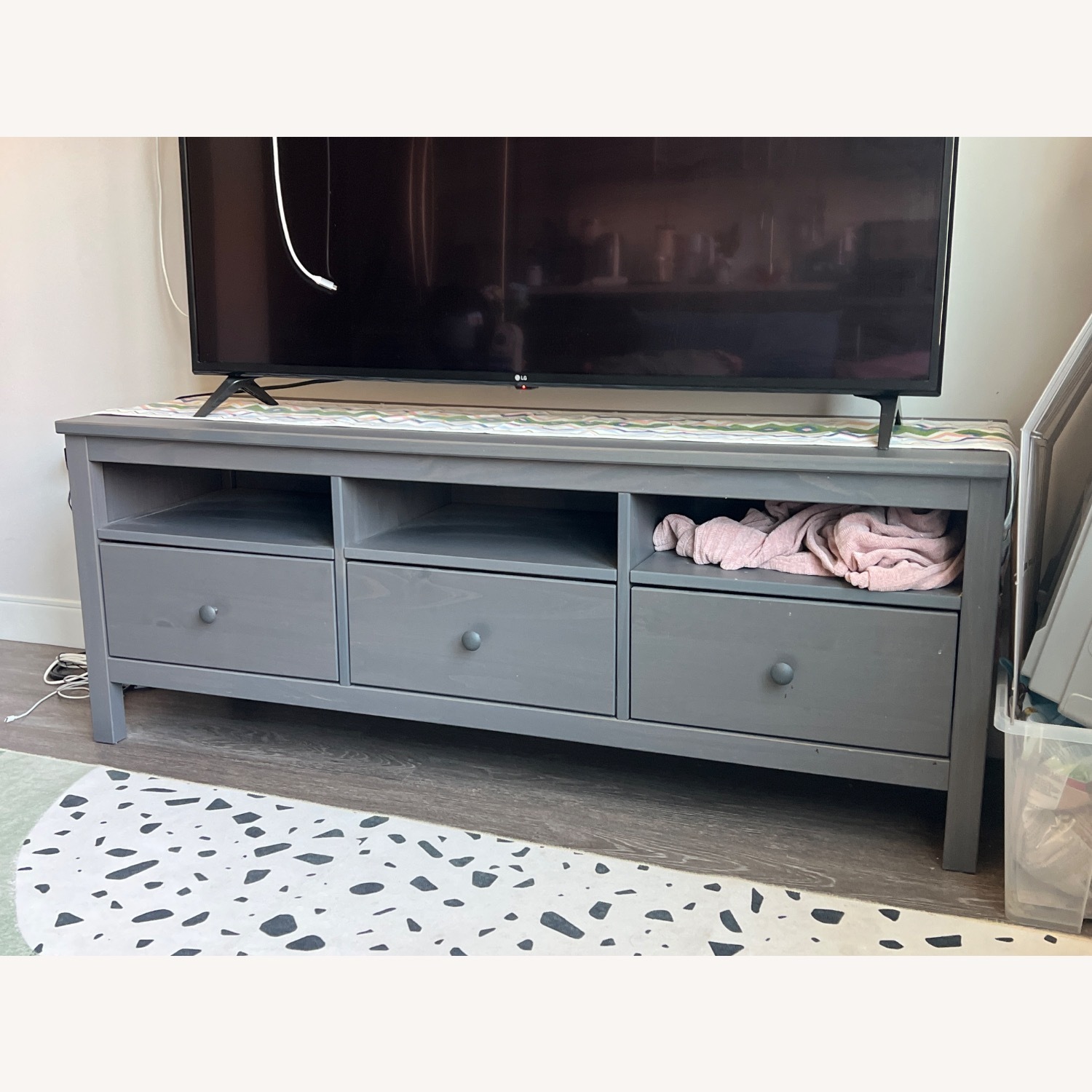 IKEA HEMNES TV Stand - AptDeco