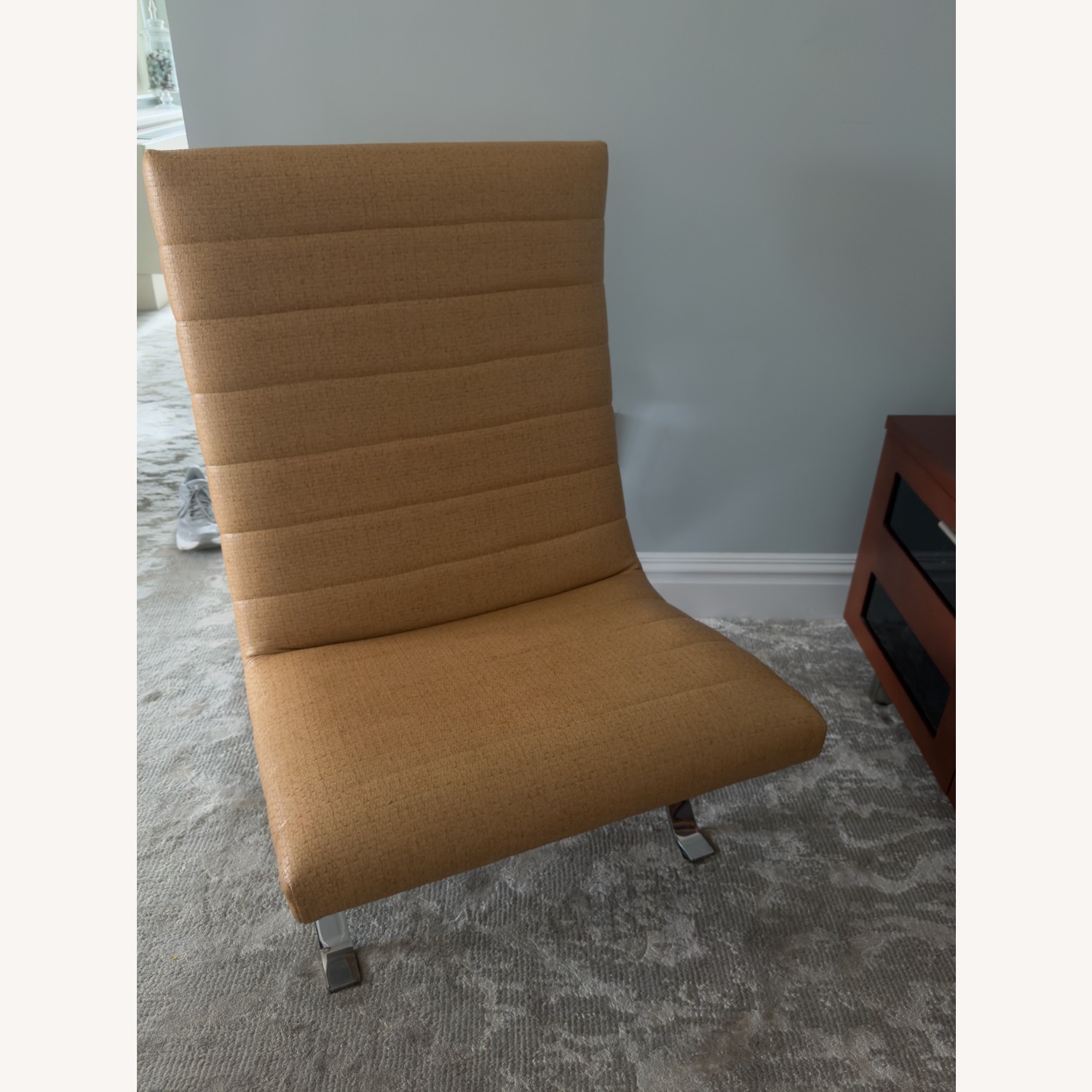 Vintage Ari Chair - image-4