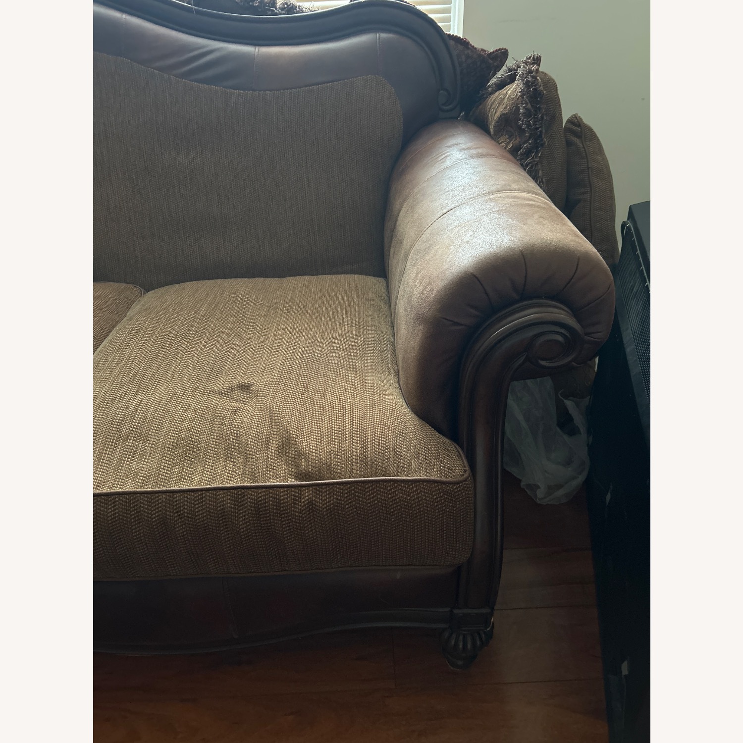 Solid Wood Sofa - image-2