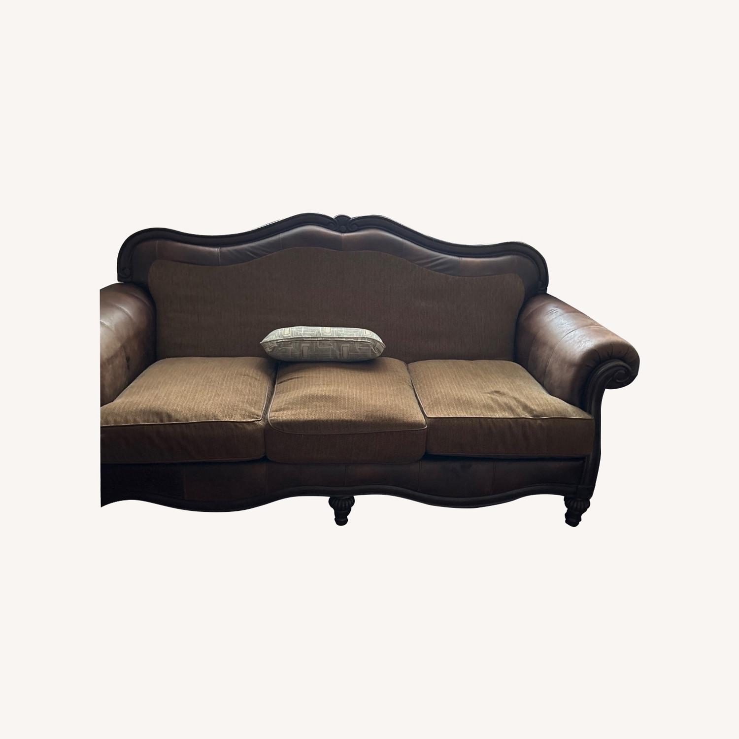 Solid Wood Sofa - image-0