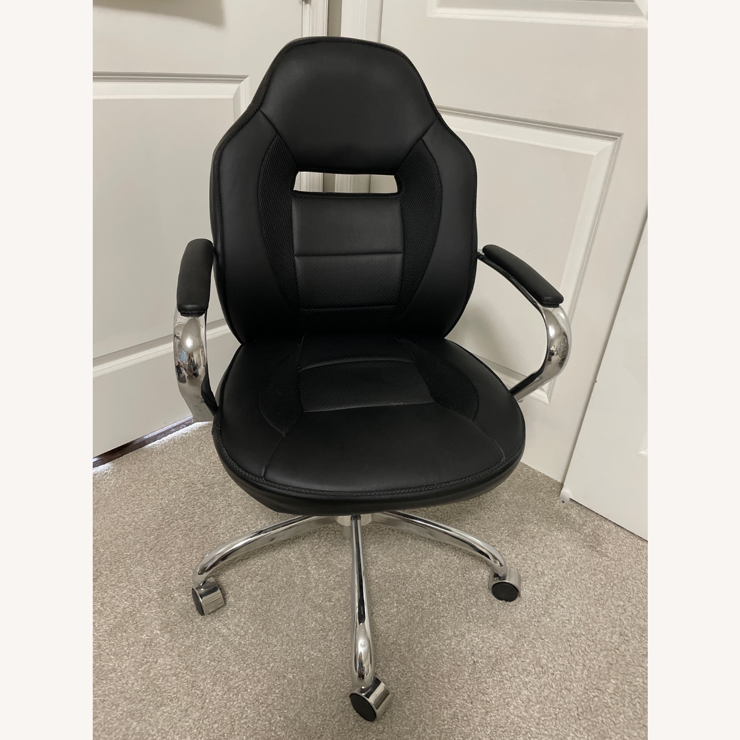 Global Furniture Sporty Office Chair - image-1