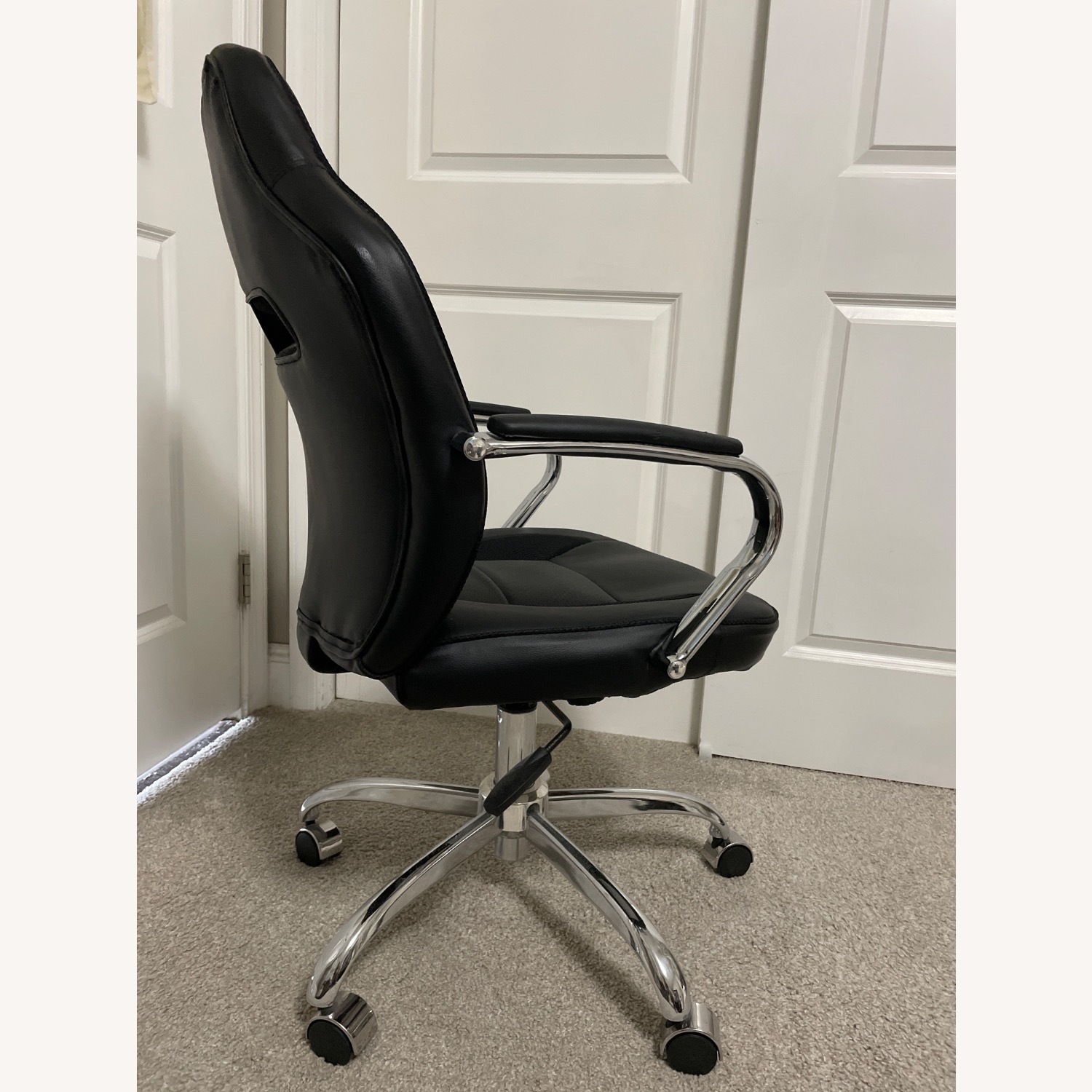 Global Furniture Sporty Office Chair - image-3