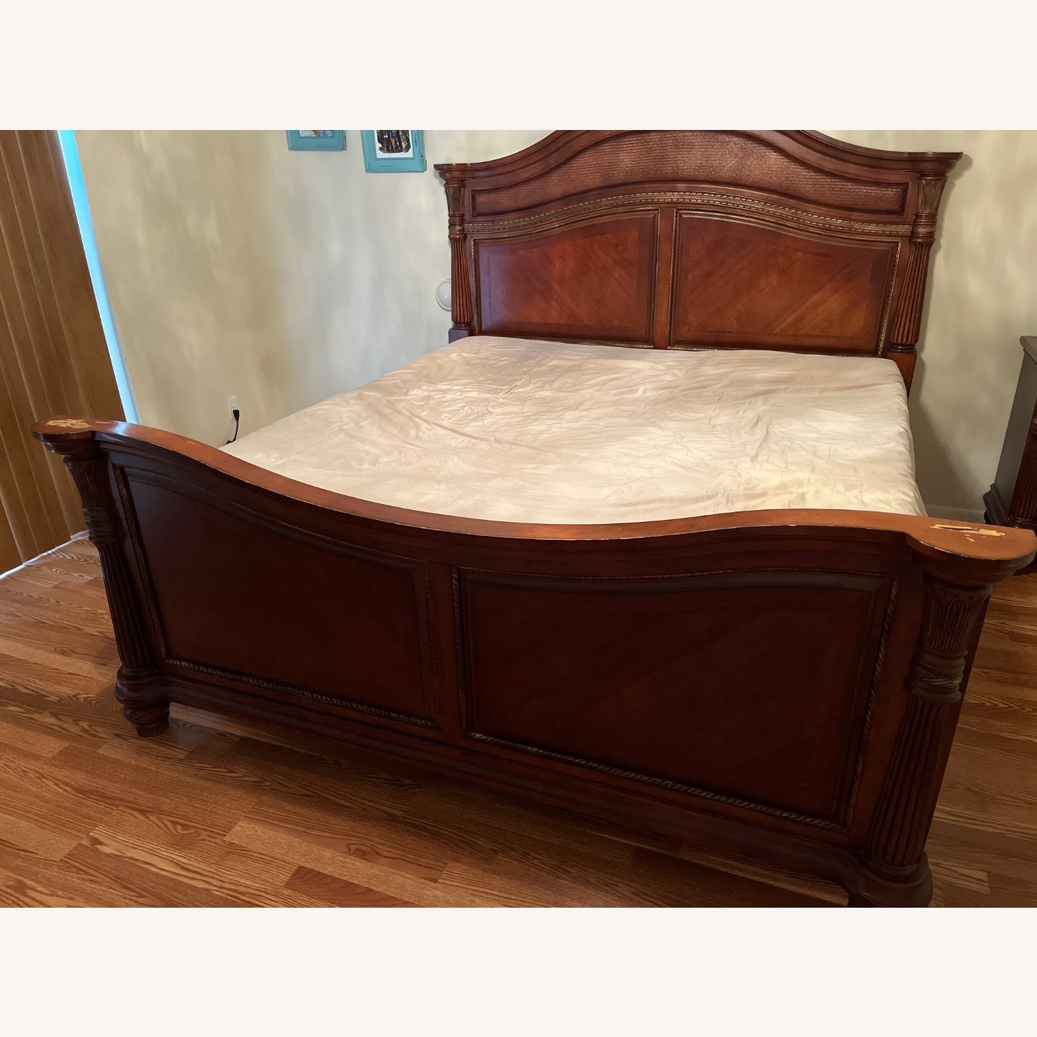King Tommy Bahama bed - image-1