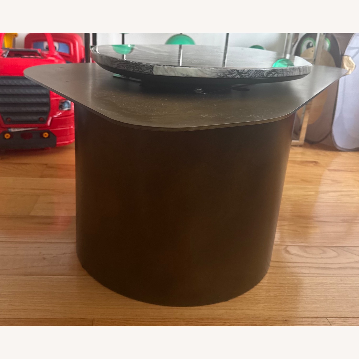 Statements by J irregular Narble Table - image-6